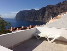 Wohnung mit Aussicht, Terrasse und Schwimmbad