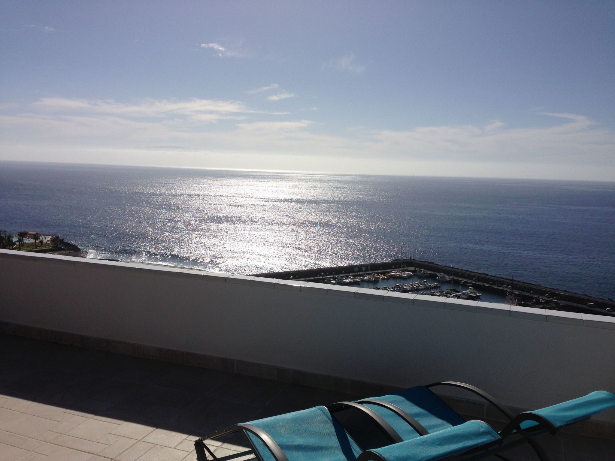 Wohnung mit Aussicht, Terrasse und Schwimmbad-Dedans