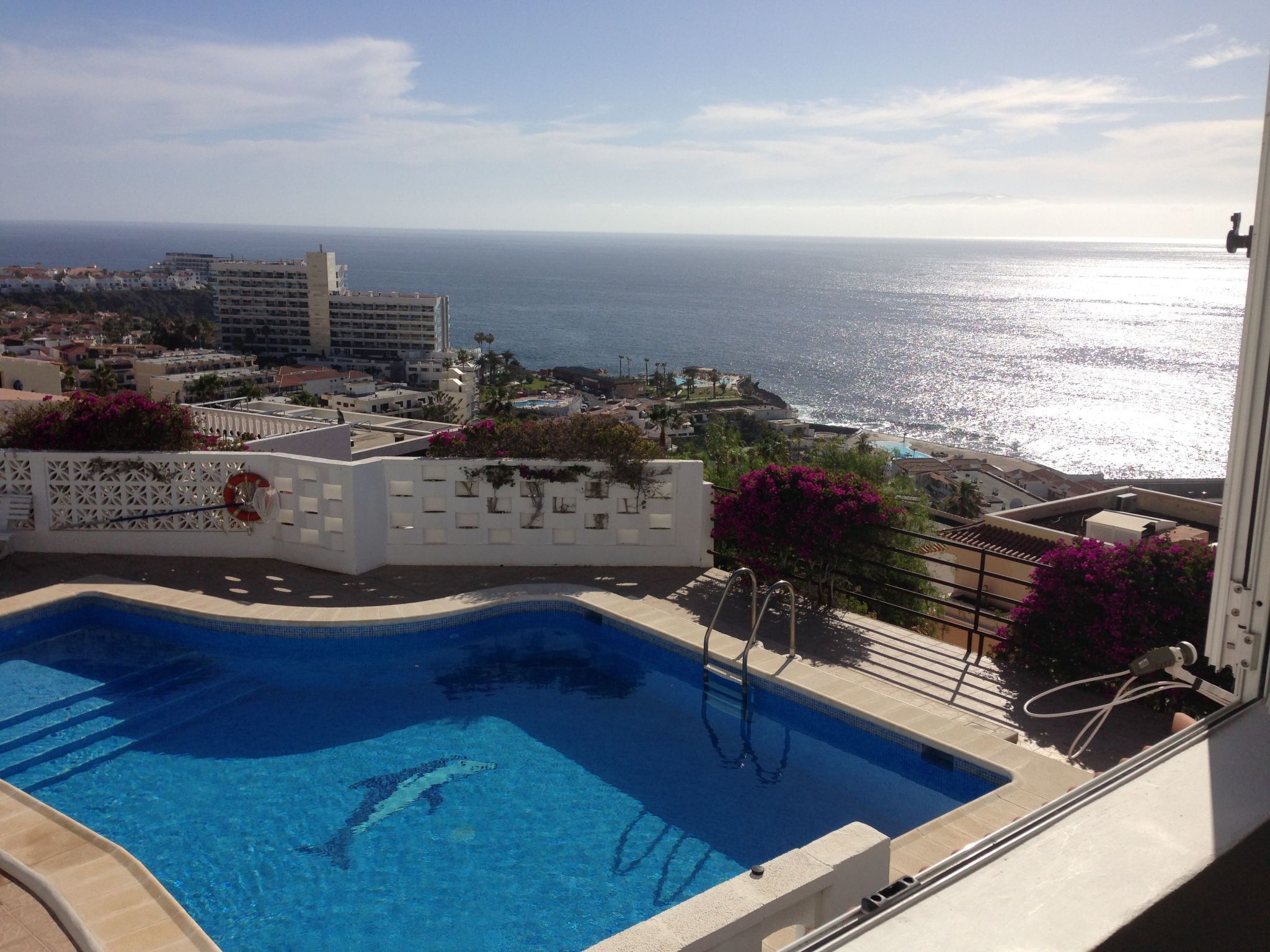 Wohnung mit Aussicht, Terrasse und Schwimmbad-Dedans