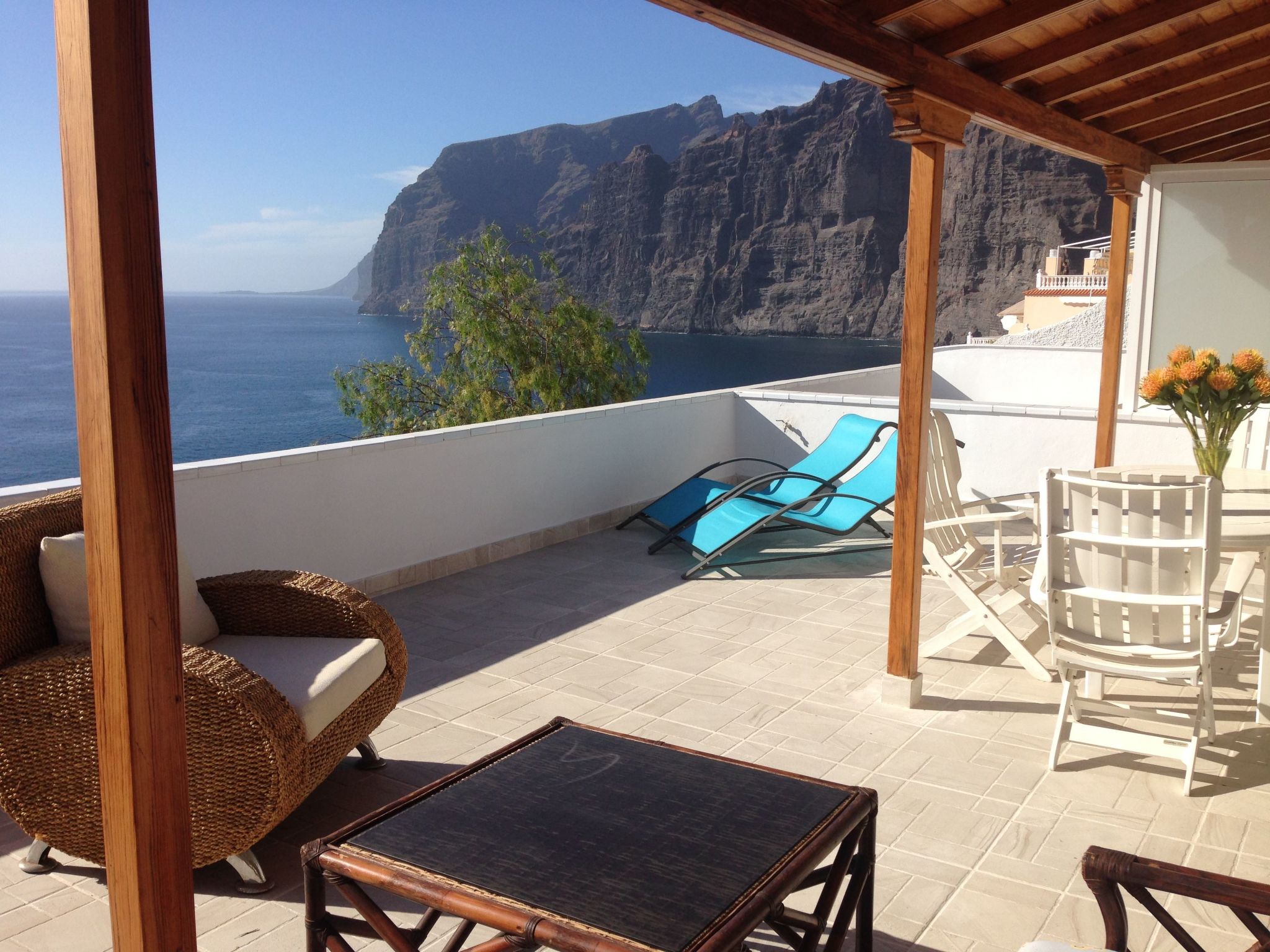 Wohnung mit Aussicht, Terrasse und Schwimmbad-Dedans