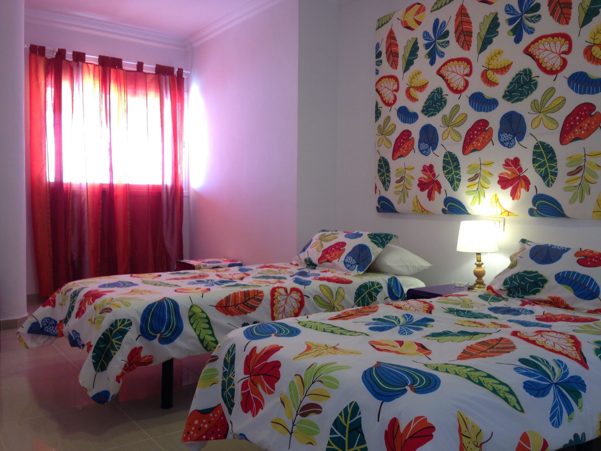 Wohnung mit Aussicht, Terrasse und Schwimmbad-Dedans