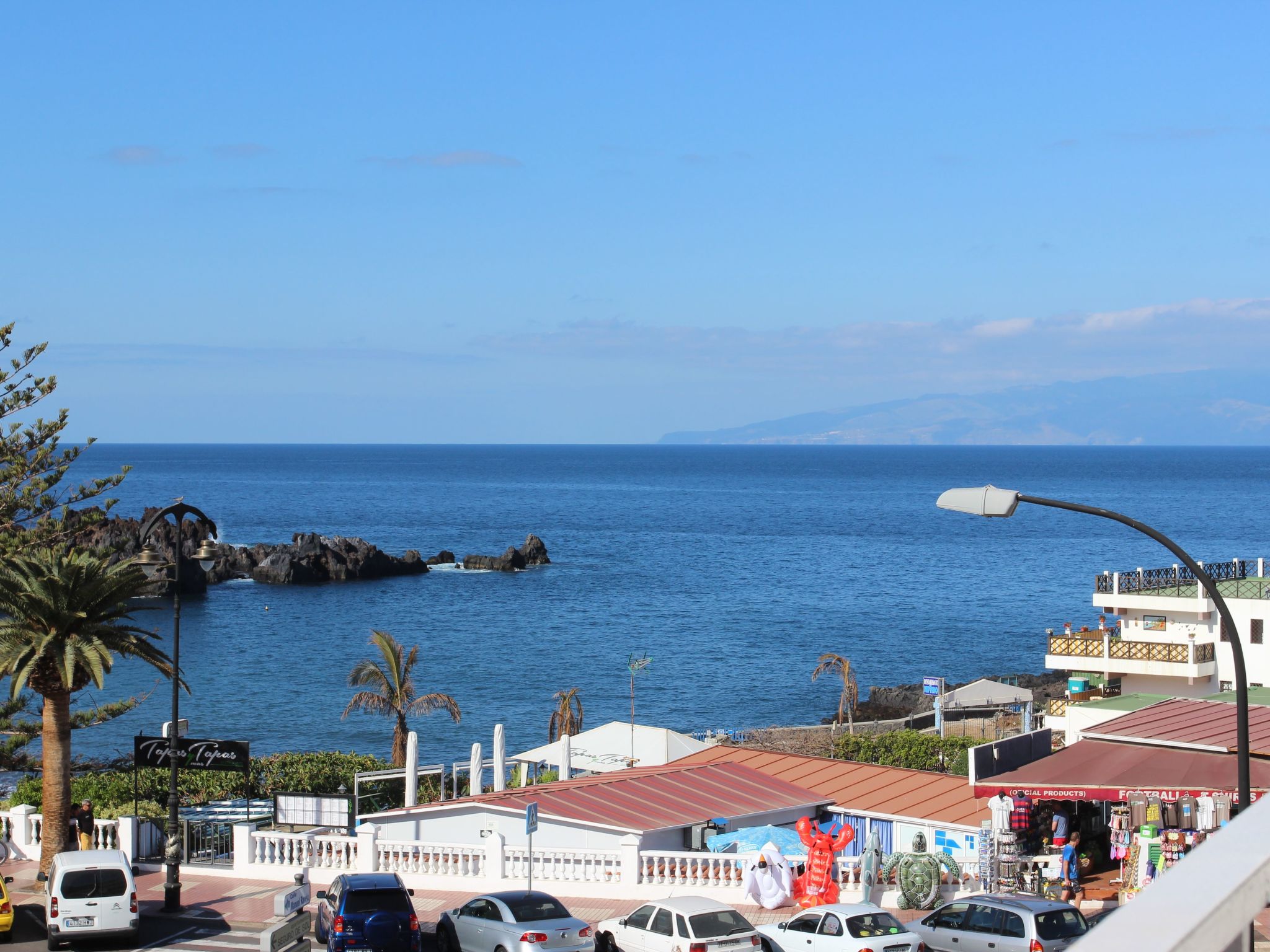 Große Wohnung in Puerto De Santiago und Meerblick