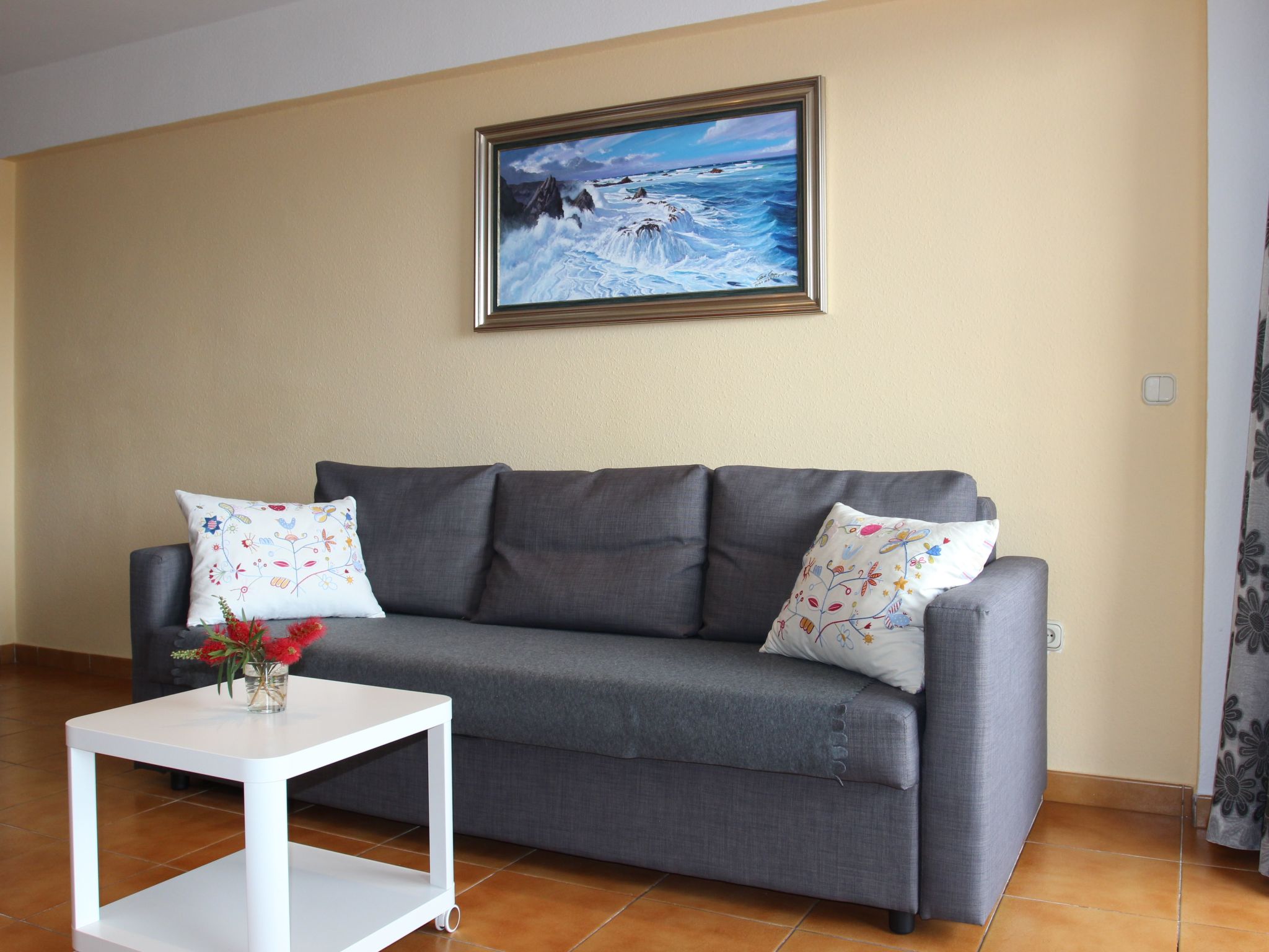 Große Wohnung in Puerto De Santiago und Meerblick-Image-tags.info