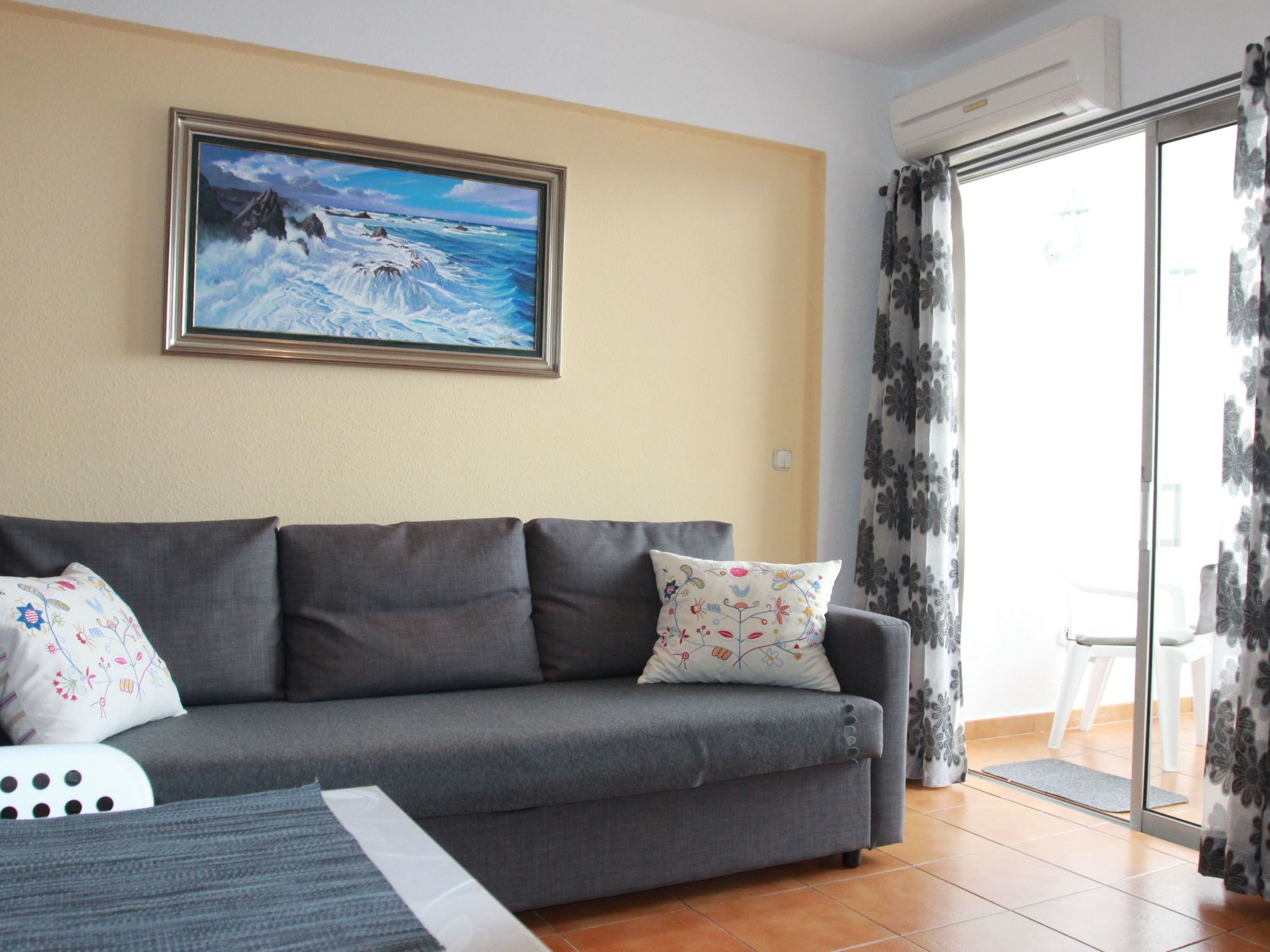 Große Wohnung in Puerto De Santiago und Meerblick-Image-tags.info