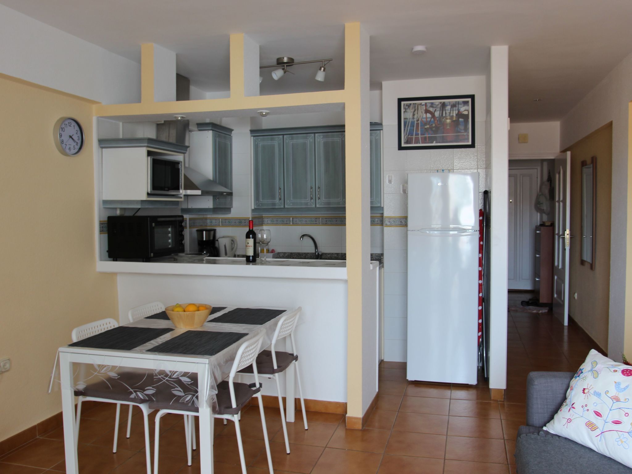 Große Wohnung in Puerto De Santiago und Meerblick-Image-tags.info