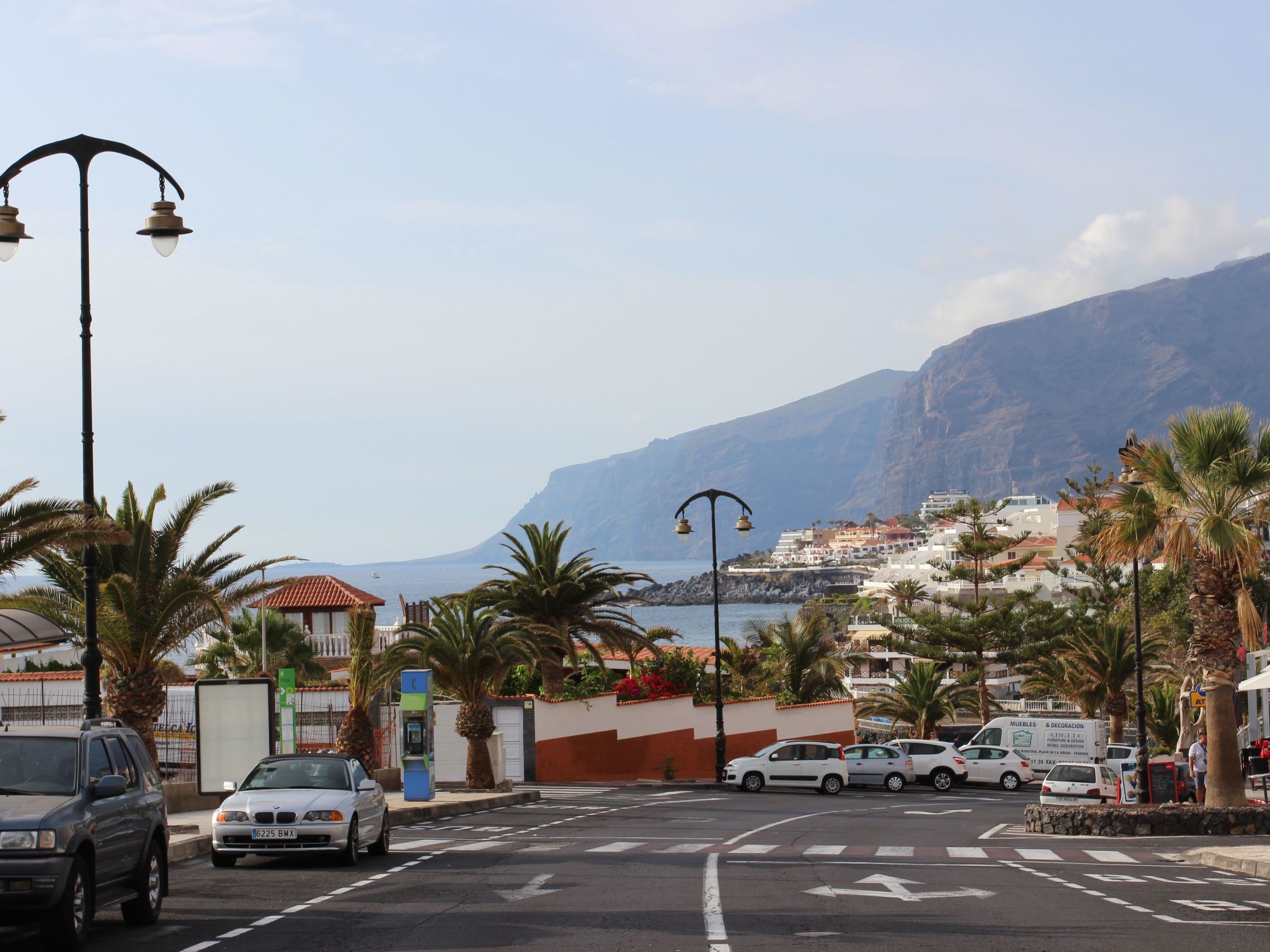 Große Wohnung in Puerto De Santiago und Meerblick-Image-tags.info