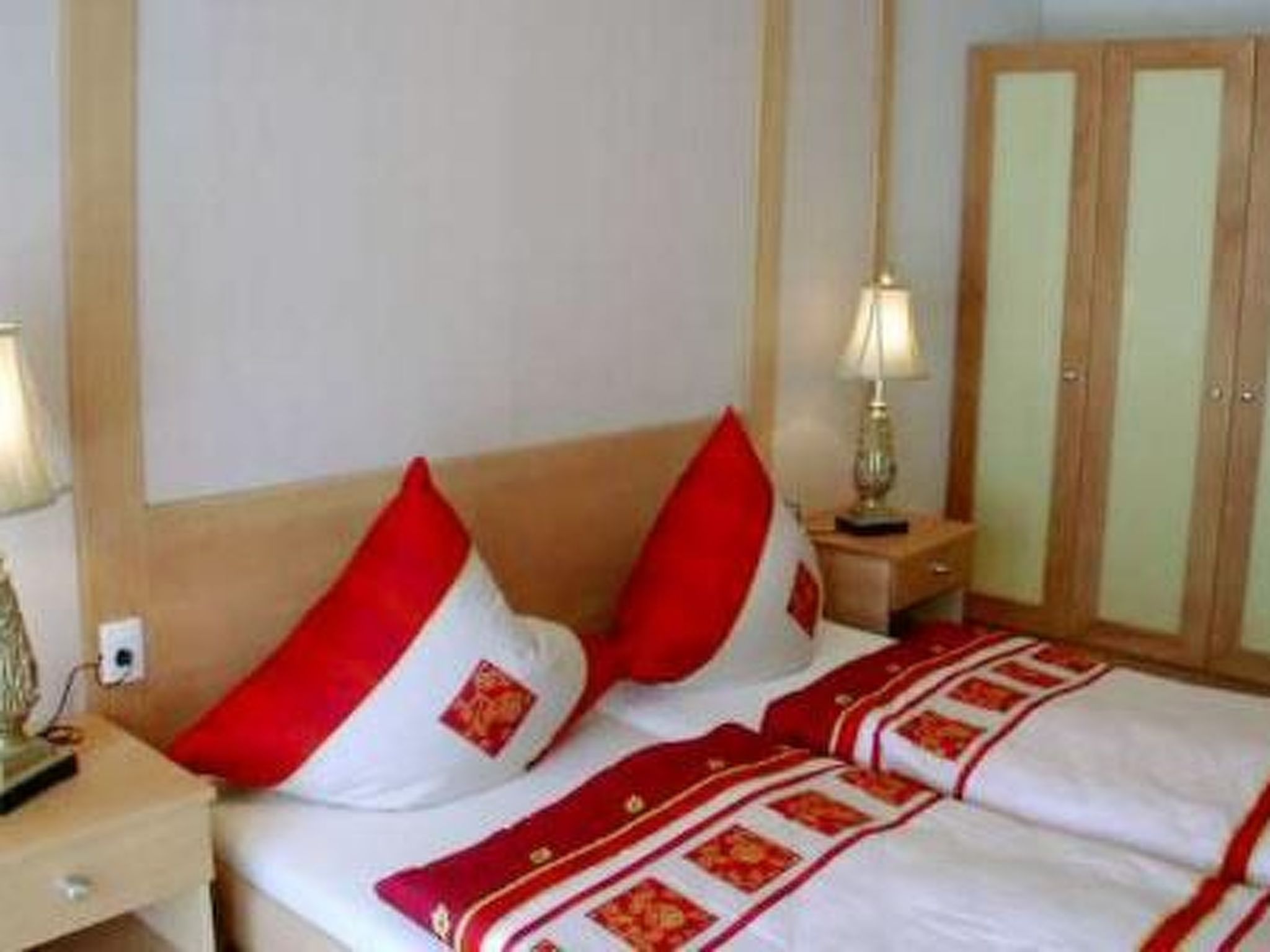 Casa Alhambra 4-6 P-Image-tags.info