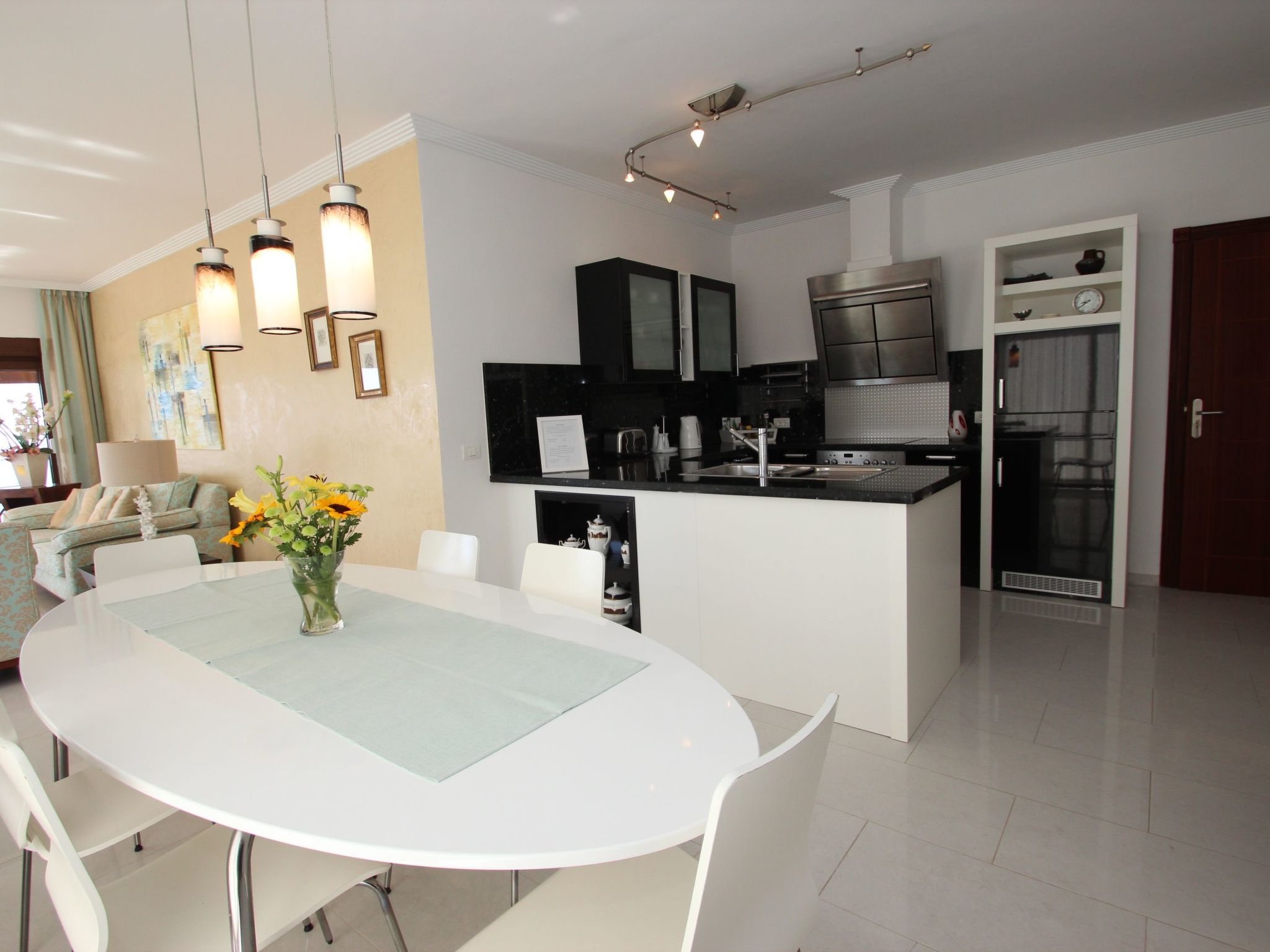 Schöne Finca Sanjuan mit Pool und Meerblick-Image-tags.info