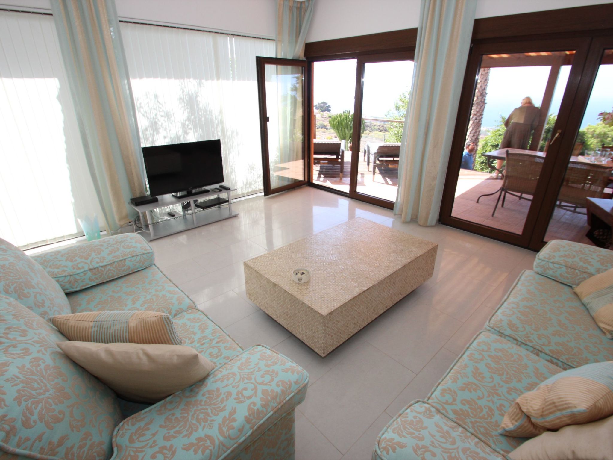 Schöne Finca Sanjuan mit Pool und Meerblick