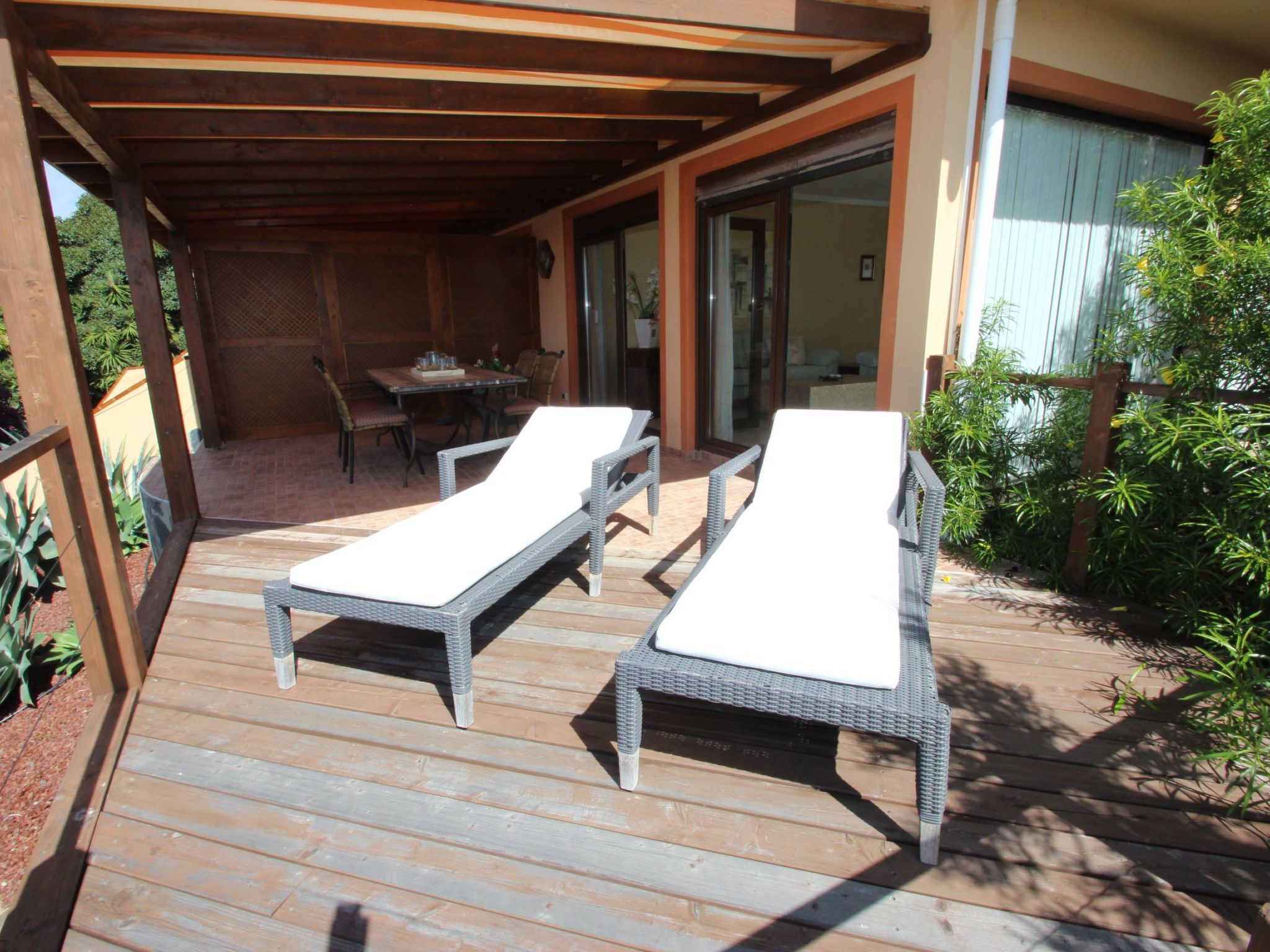 Schöne Finca Sanjuan mit Pool und Meerblick