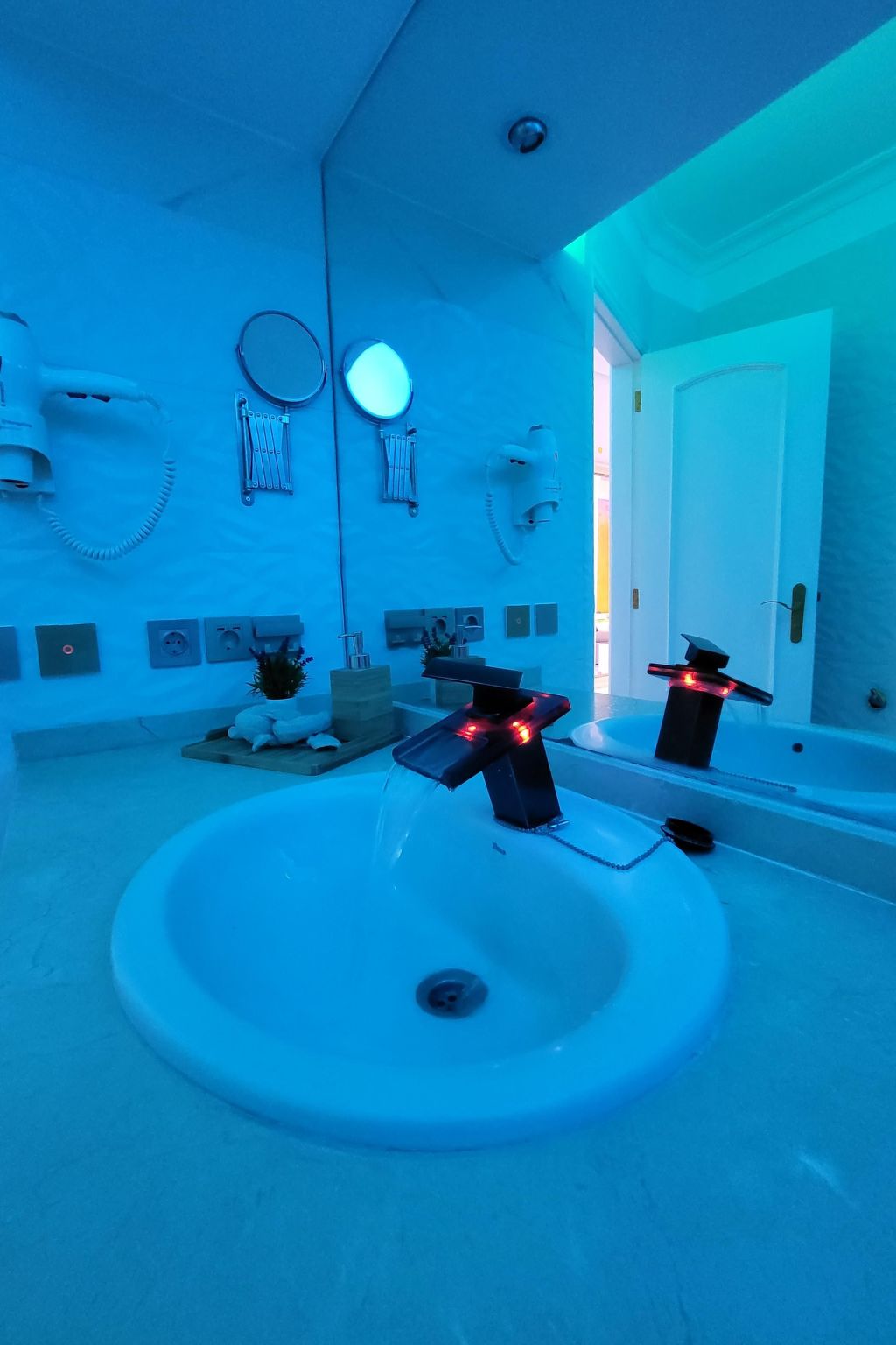 Wohnung "Albatros 406B" mit Wasserblick-Image-tags.info