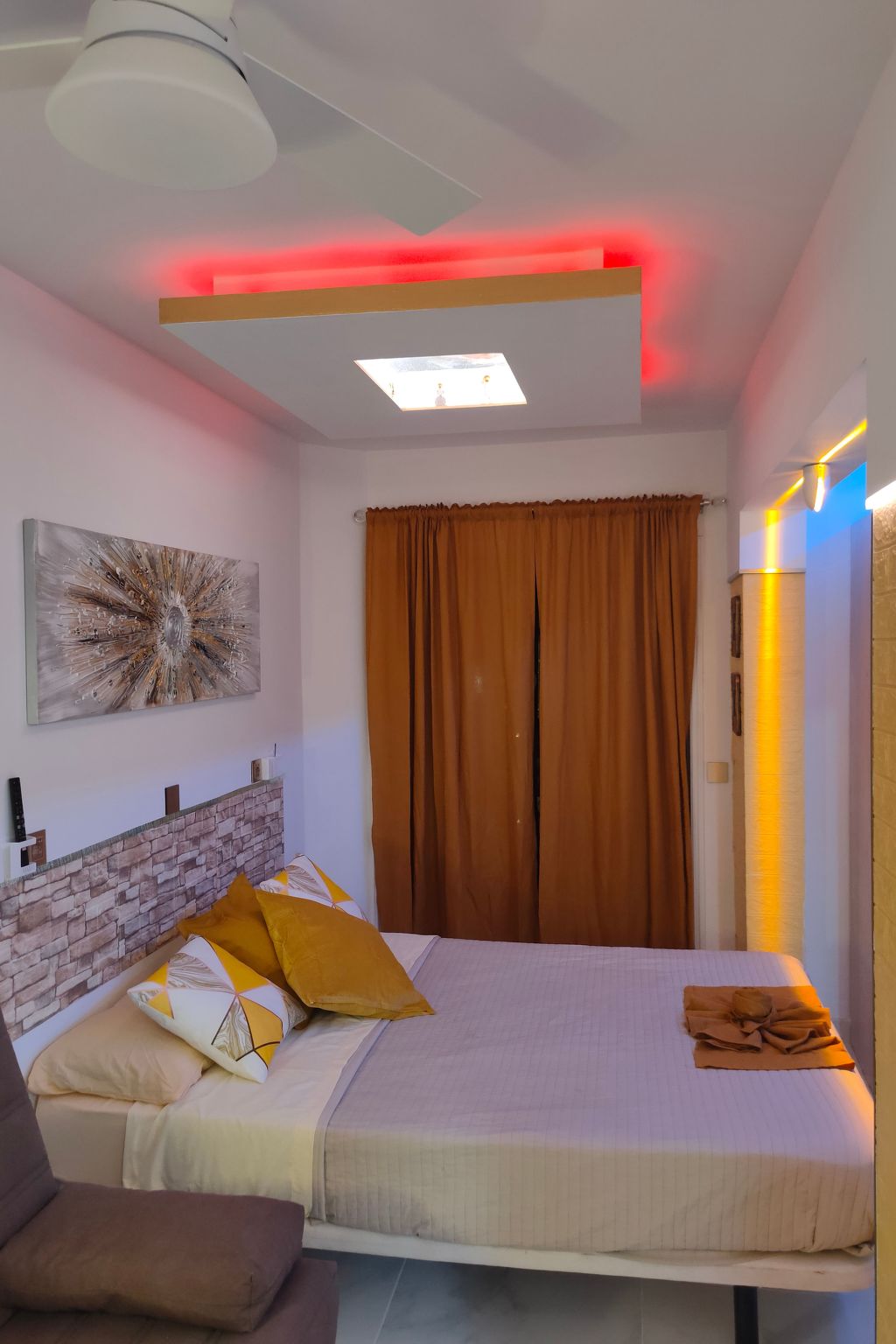 Studio mit beheiztem Pool-Image-tags.info