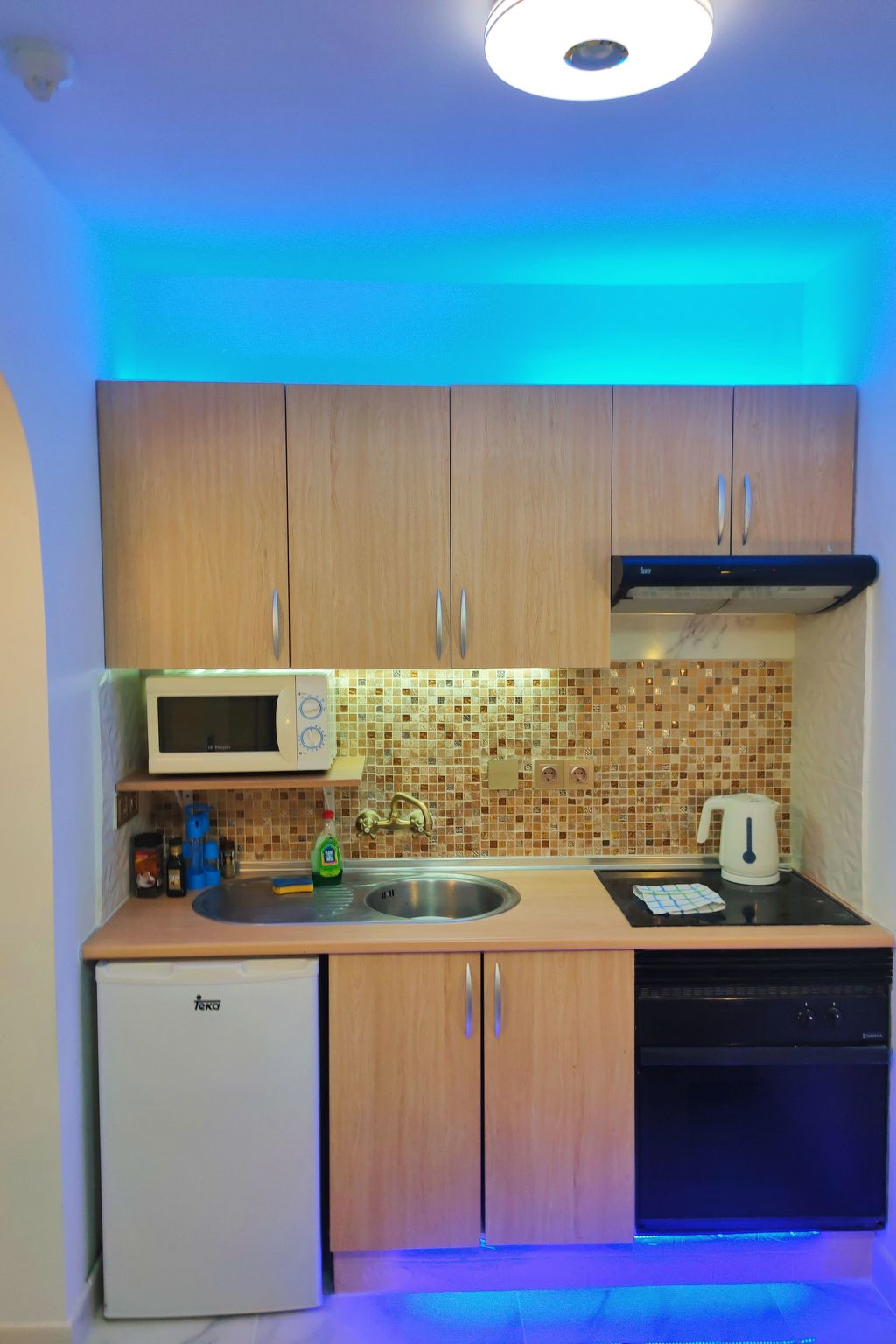 Studio mit beheiztem Pool-Image-tags.info