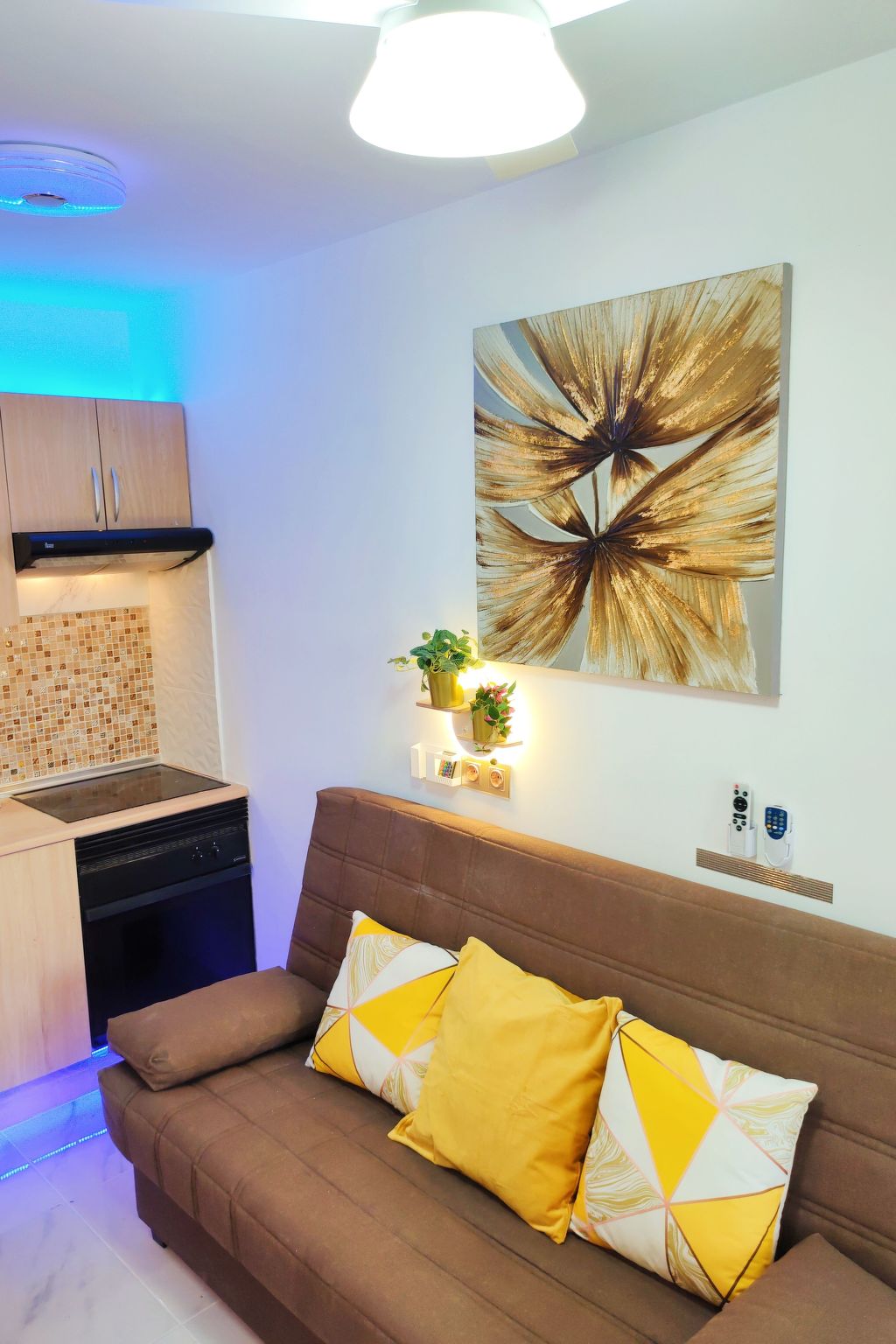 Studio mit beheiztem Pool-Image-tags.info