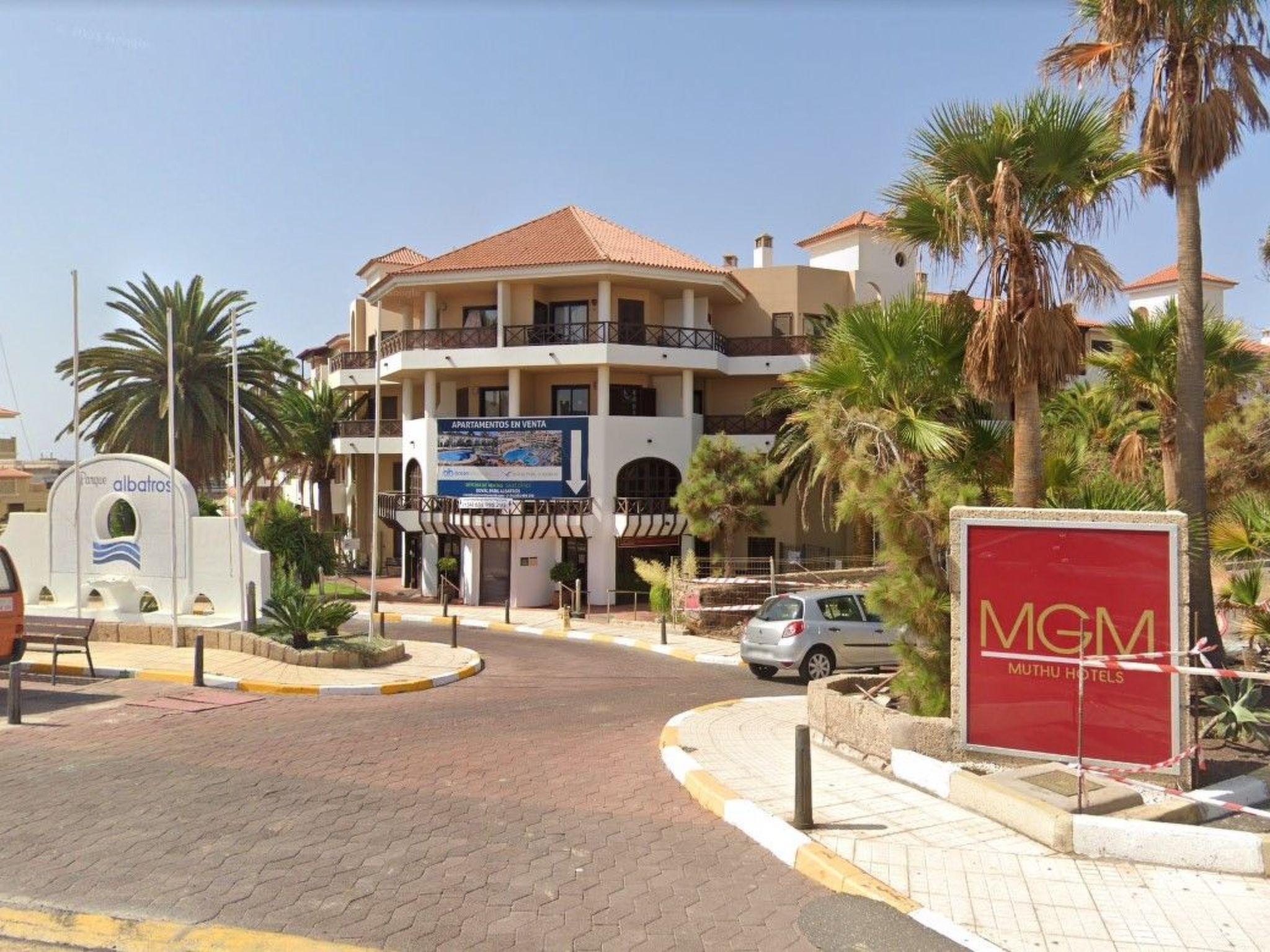 Studio mit beheiztem Pool-Image-tags.info