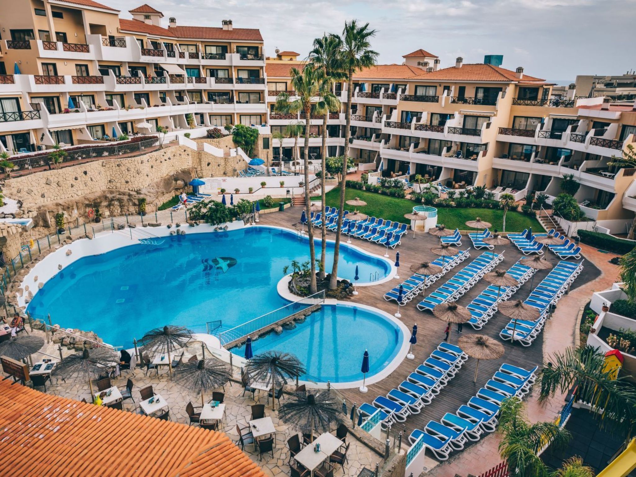 Studio mit beheiztem Pool-Image-tags.info