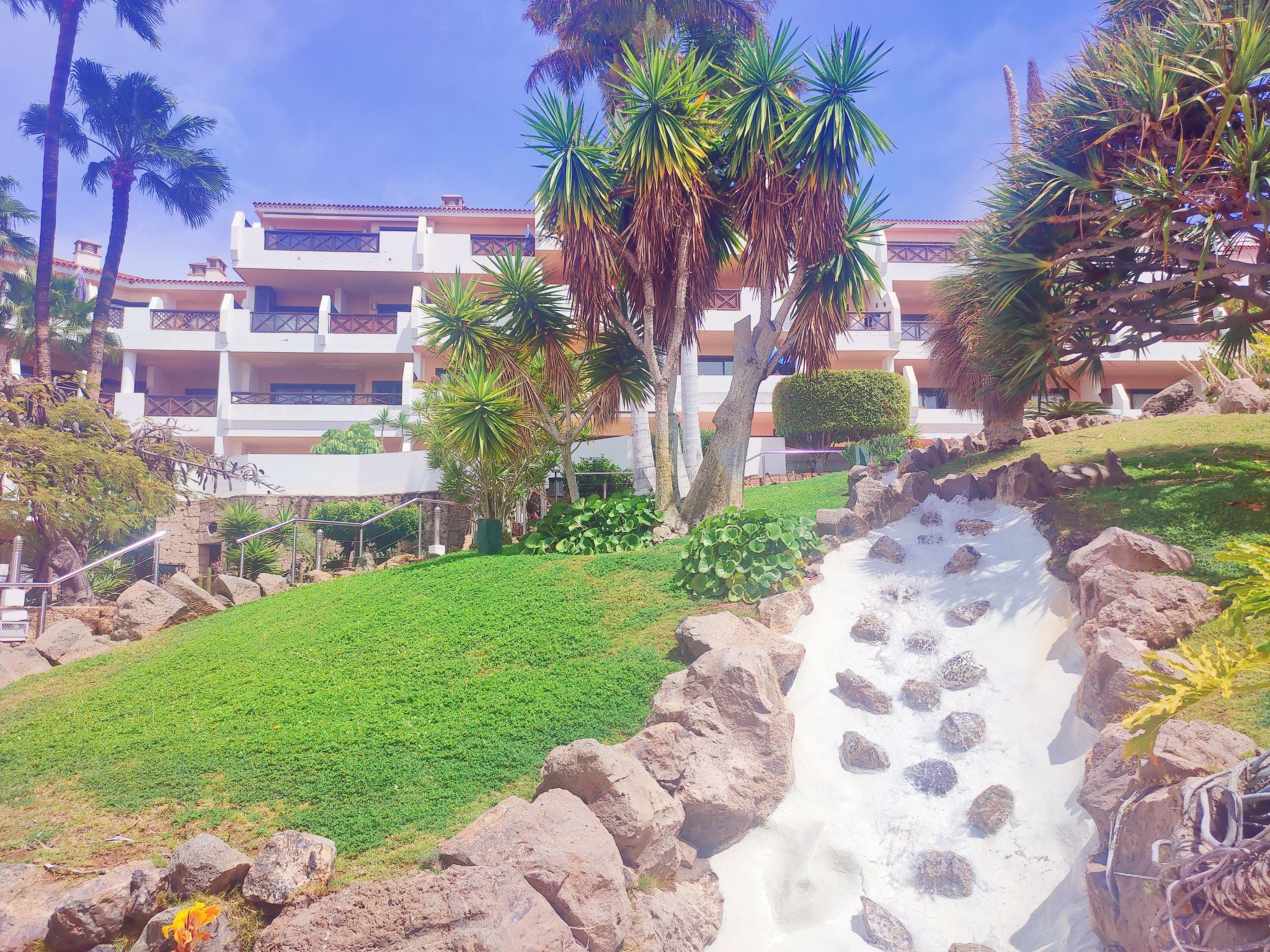 Studio mit beheiztem Pool-Image-tags.info