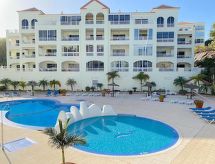 Sfeervol appartement aan zee in El Guincho, Tenerife met verwarmd zwembad - thumbnail 1