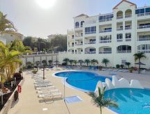 Sfeervol appartement aan zee in El Guincho, Tenerife met verwarmd zwembad - thumbnail 2