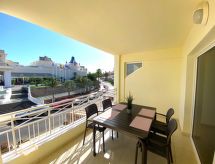 Sfeervol appartement aan zee in El Guincho, Tenerife met verwarmd zwembad - thumbnail 5