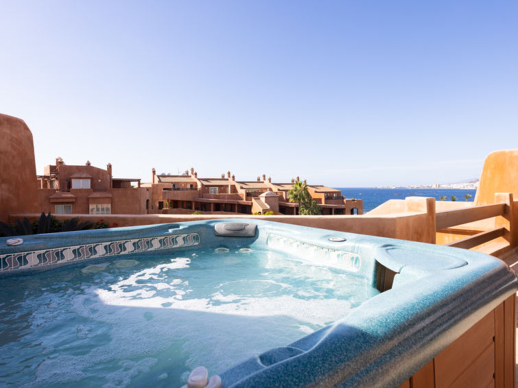 Search and Stay destination Palm-Mar, CN - Spain from AU$ 557. Duplex Bencomo