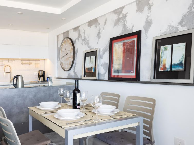 Search and Stay destination Palm-Mar, CN - Spain from AU$ 296. Royal Sunset Loggia