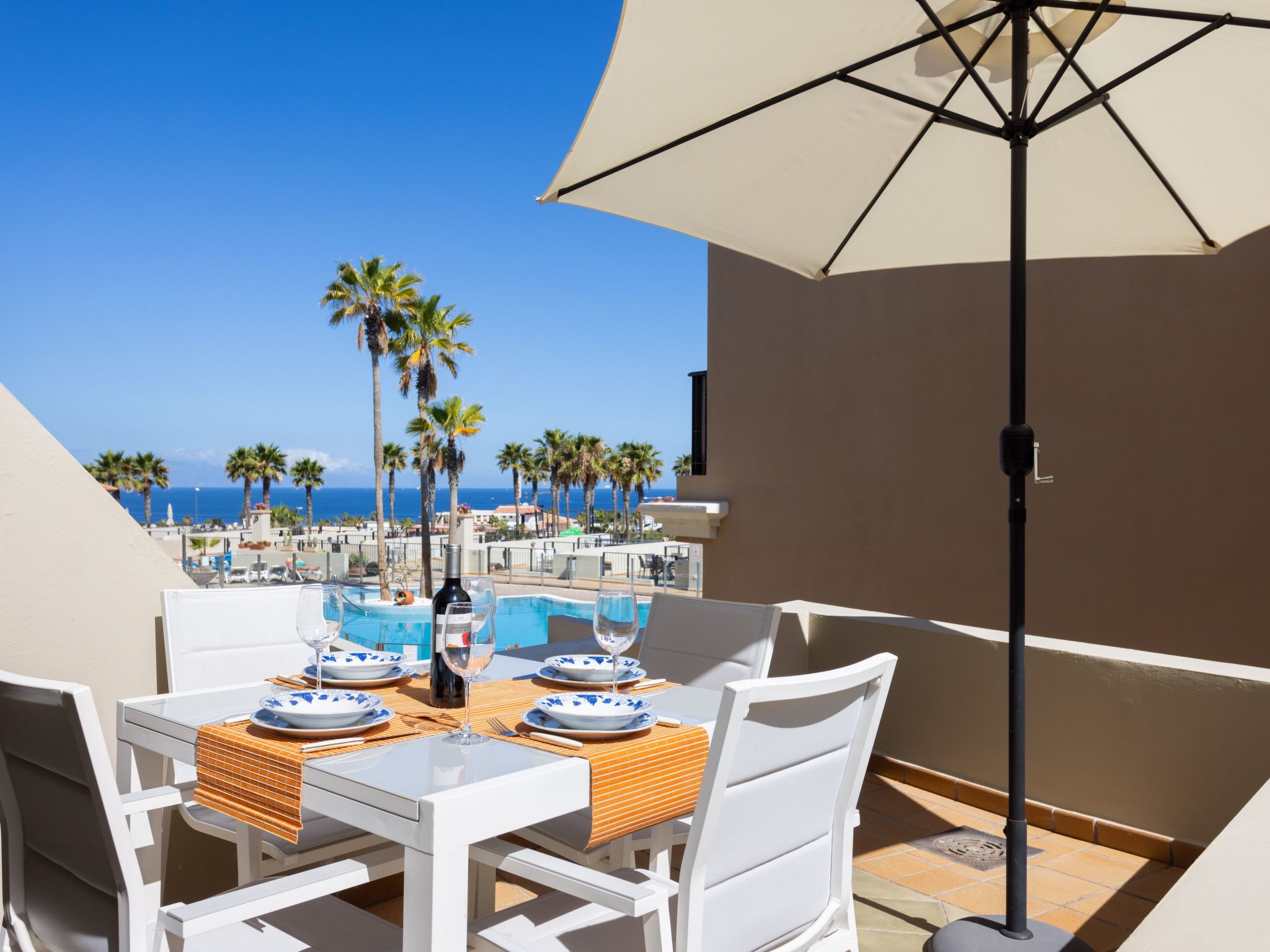 Wohnung in Palm-Mar mit Großer Terrasse und Meerblick-Image-tags.info