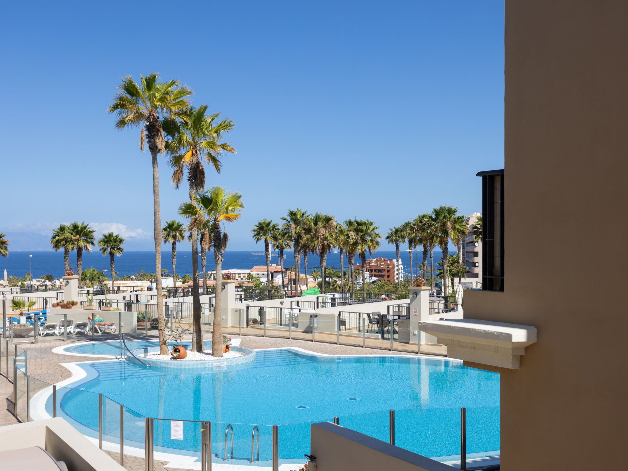 Wohnung in Palm-Mar mit Großer Terrasse und Meerblick-Image-tags.info