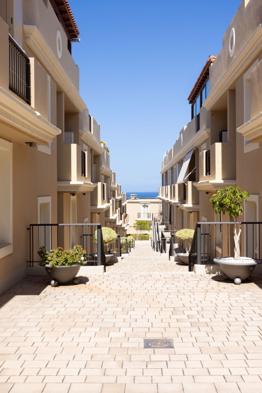 Wohnung in Palm-Mar mit Großer Terrasse und Meerblick-Image-tags.info