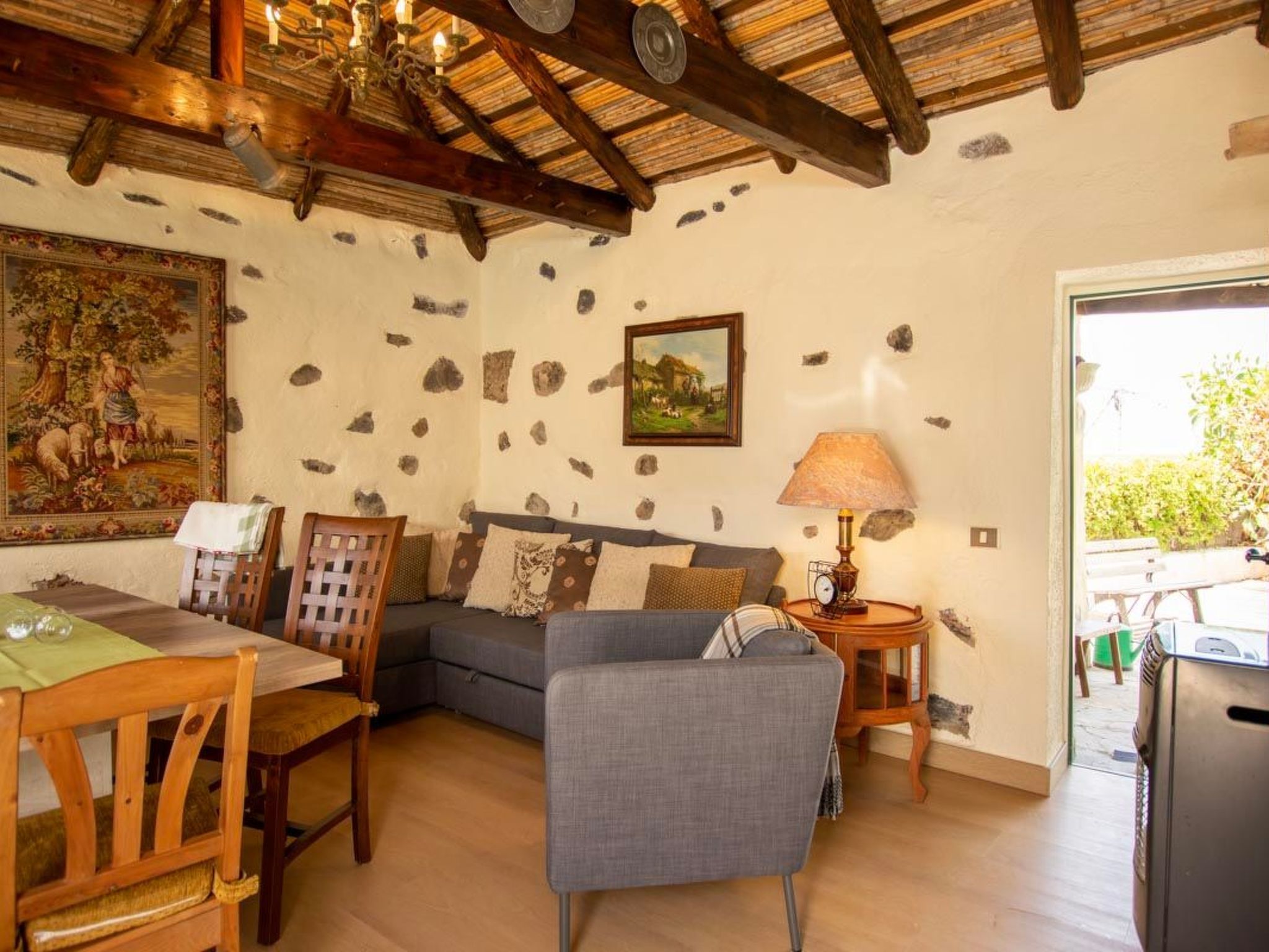 Casa Niagara mit gemeinschaftlichem Pool-Inside