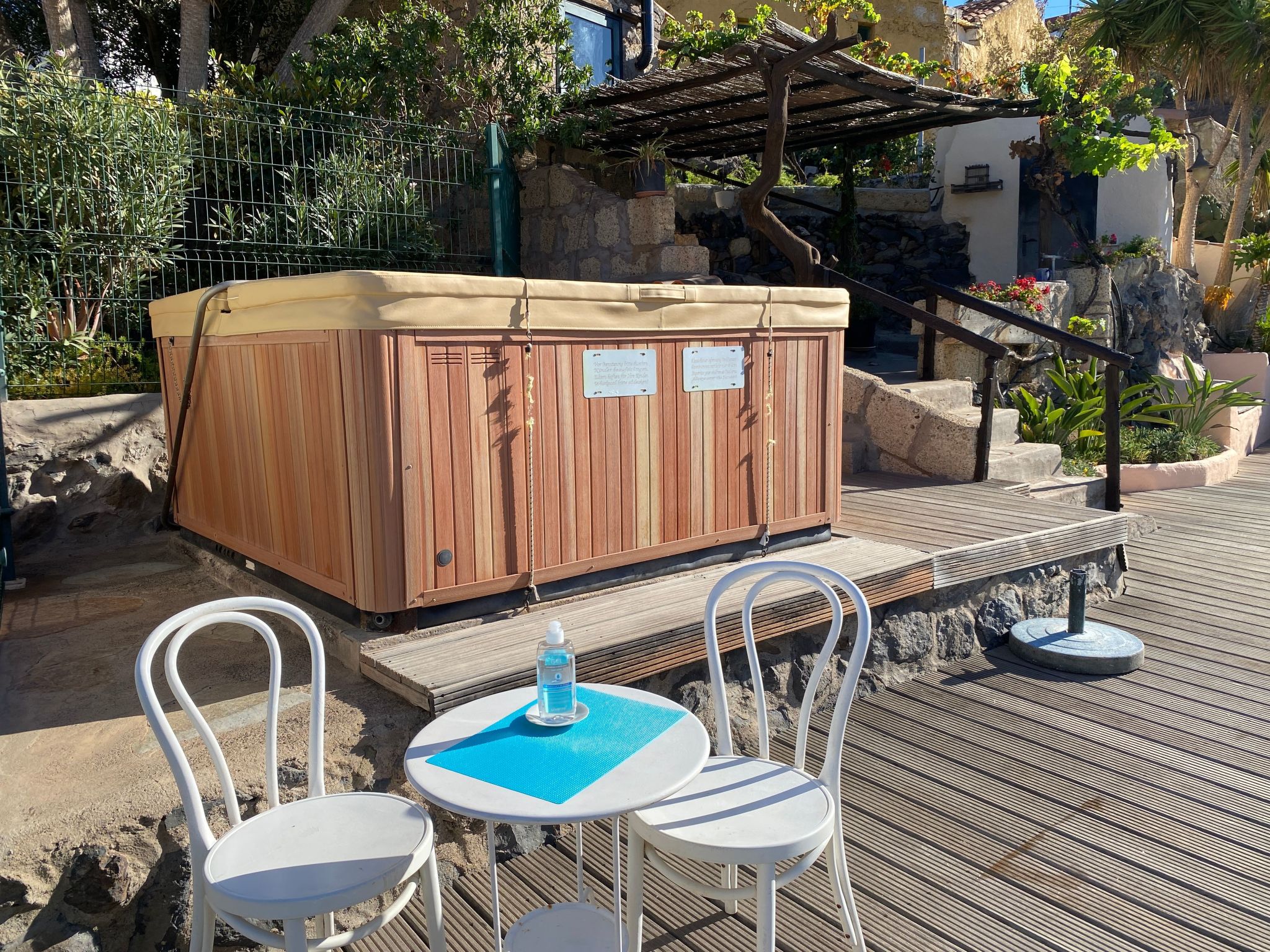 Casa Verde mit Whirlpool, Sauna und Garten-Image-tags.info