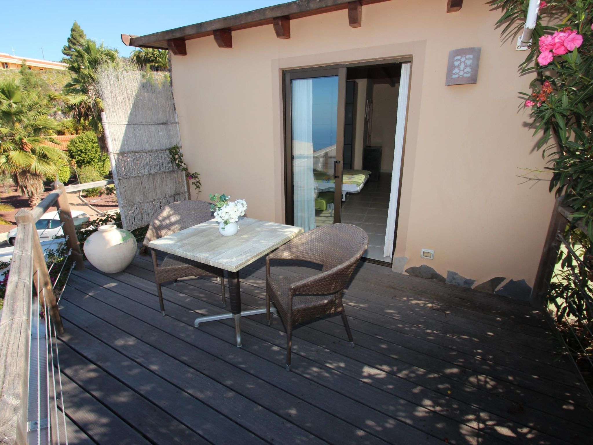 Kleines Ferienhaus mit Terrasse für zwei Personen-Image-tags.info