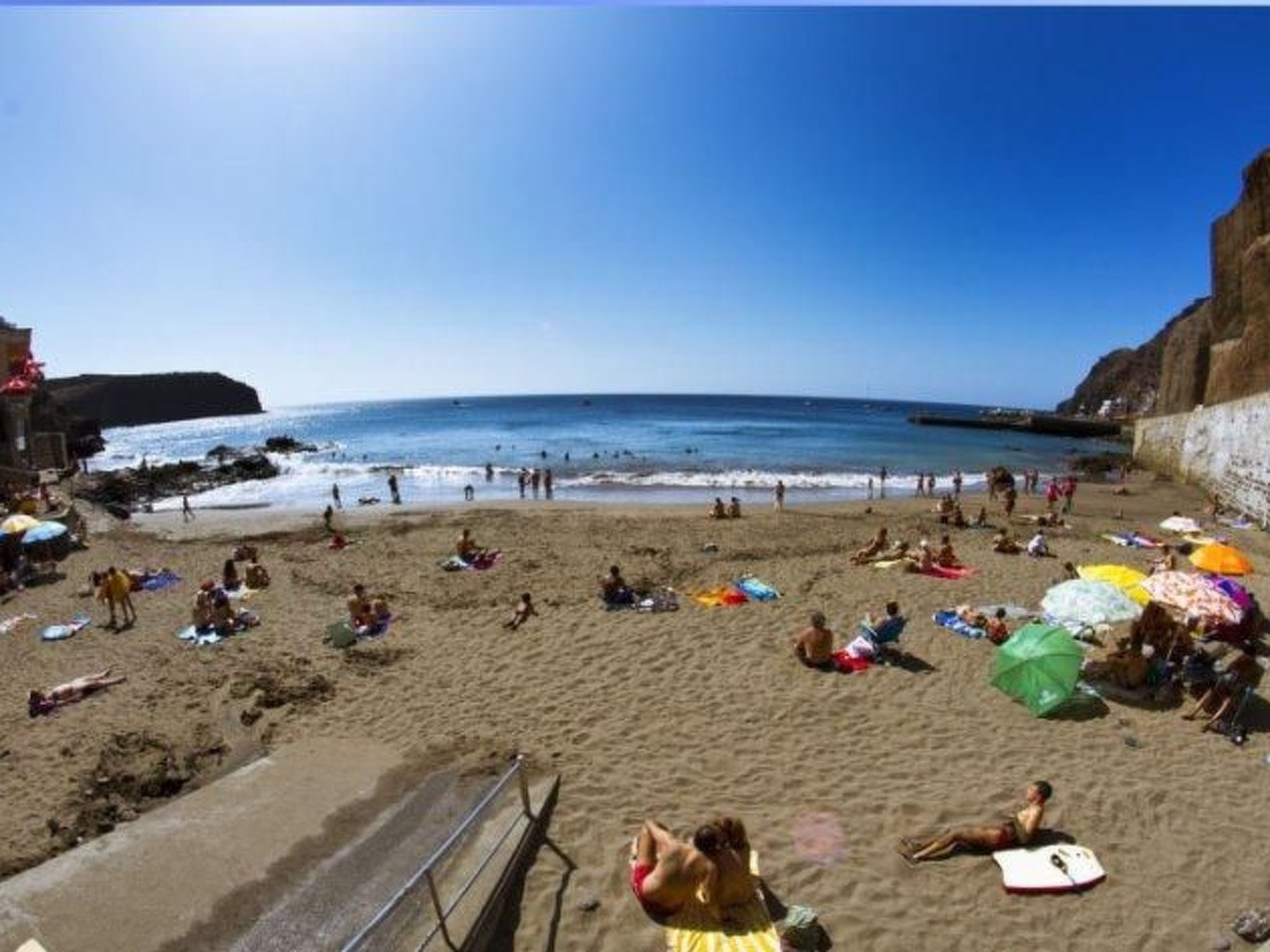 Wohnung "Faro de Sardina" mit Blick aufs Wasser-Binnen