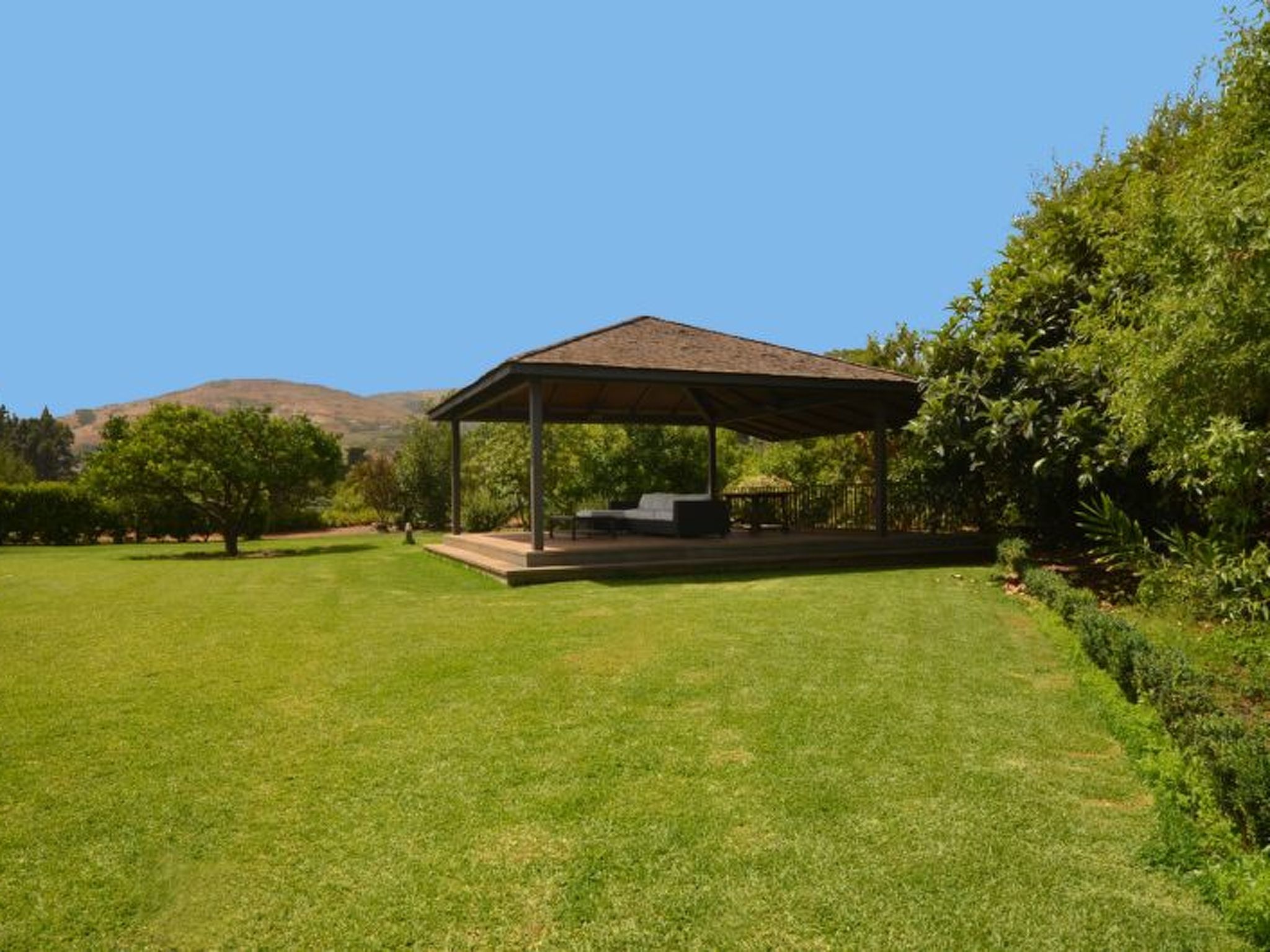 MADROÑAL. M08GC-Image-tags.info