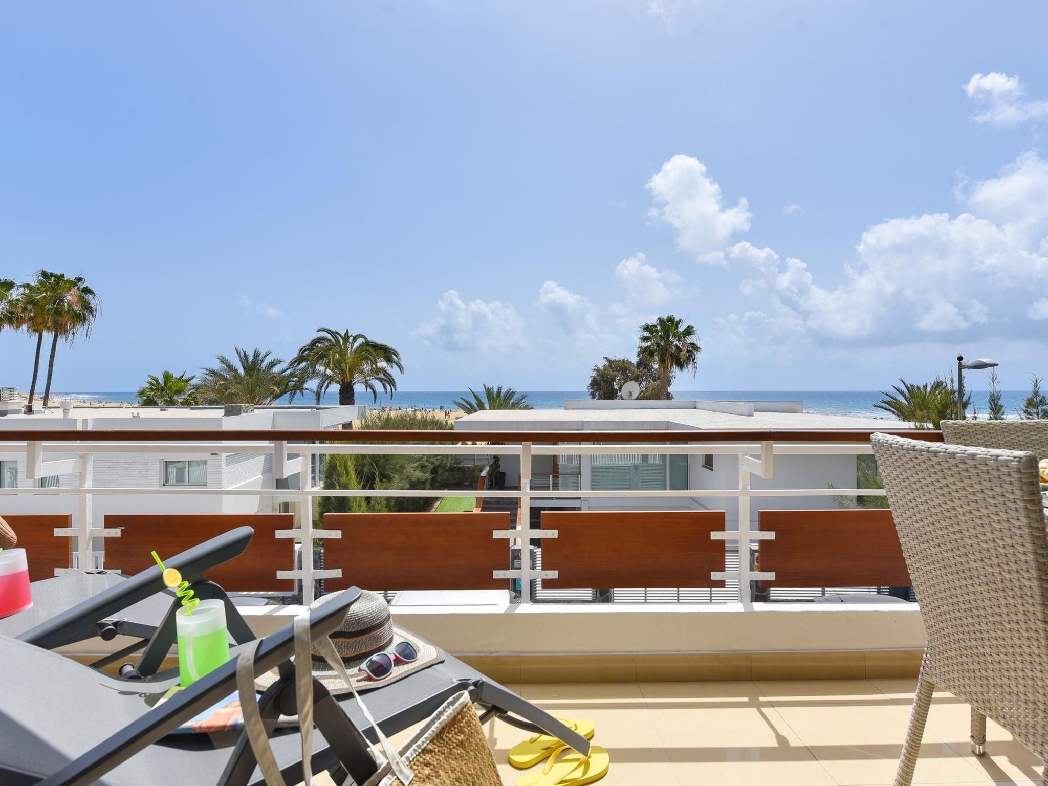 Photo of Charca CM18