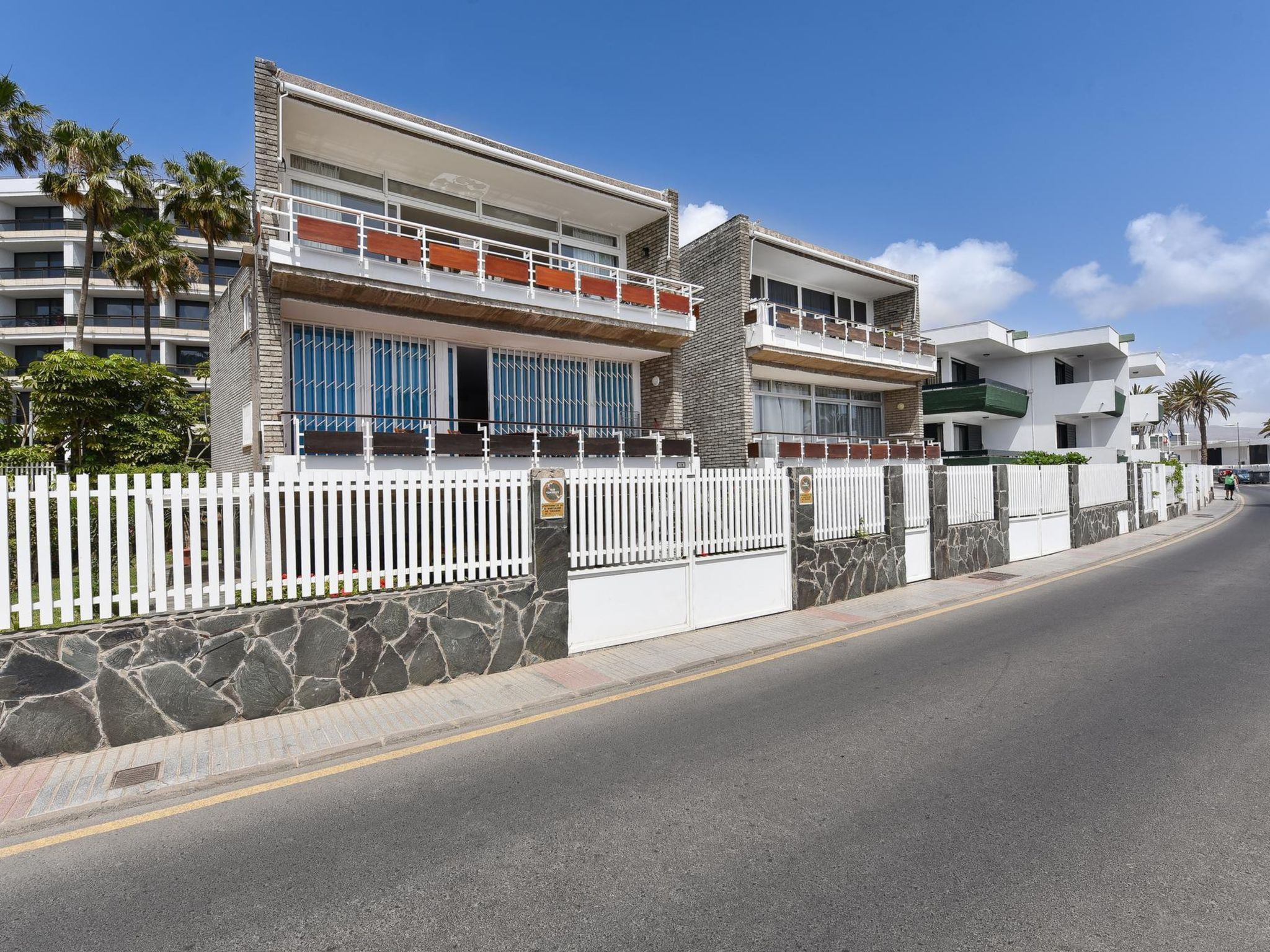 Photo of Charca CM18