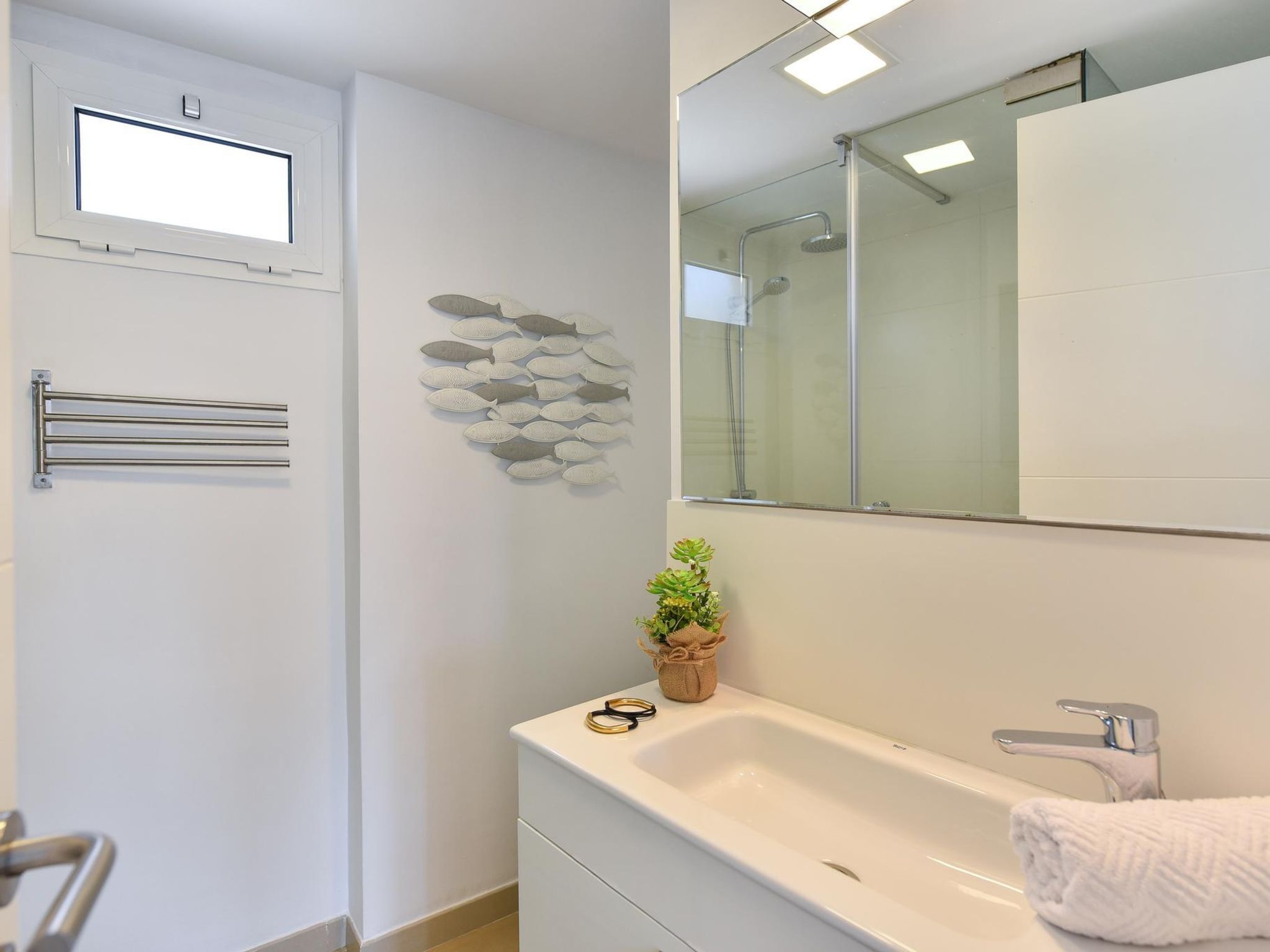 Photo of Charca CM18