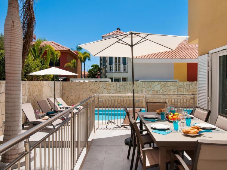 Search and Stay destination Sonnenland, CN - Spain from AU$ 660. Curie
