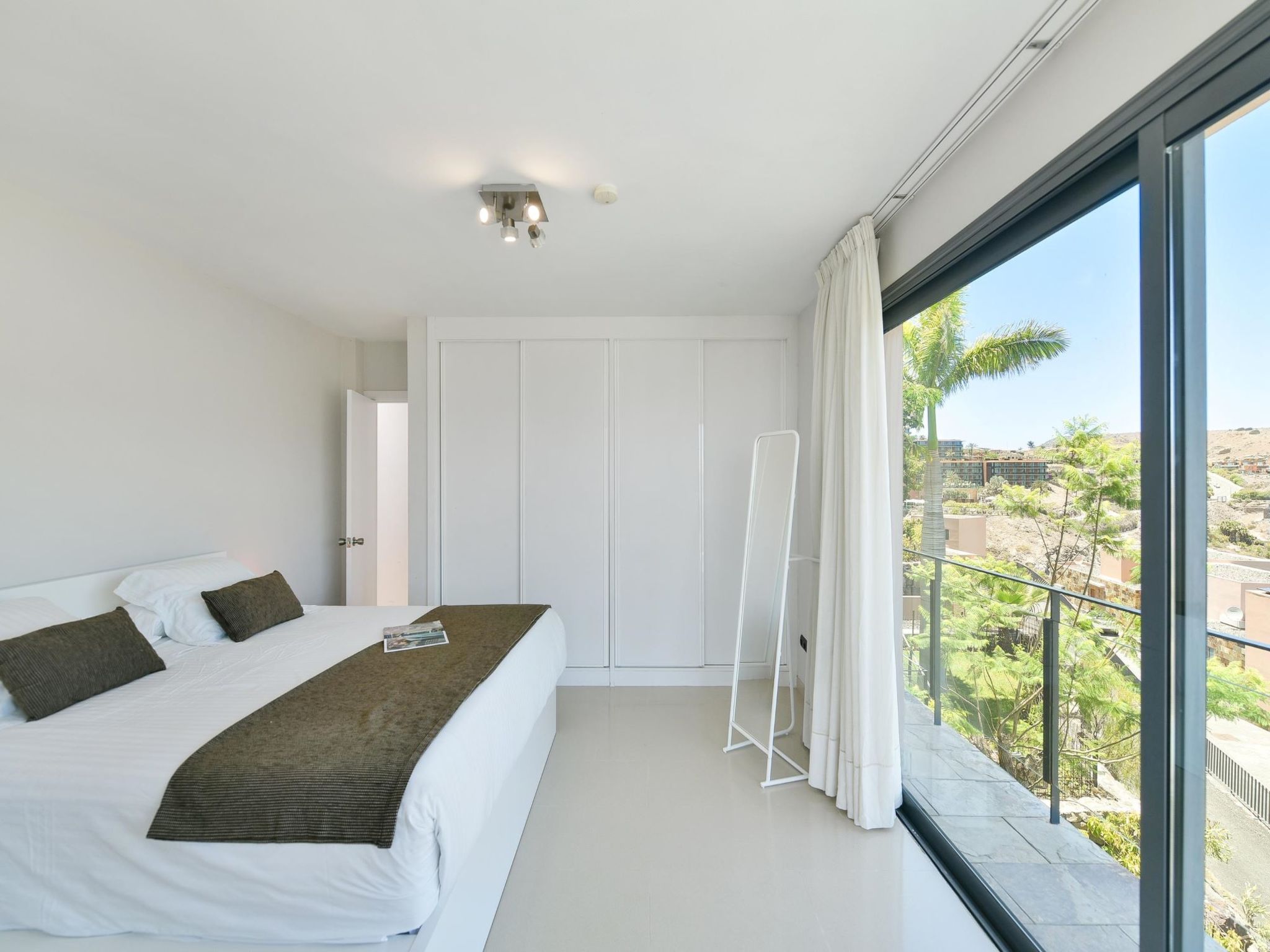 Photo of Los Lagos 36