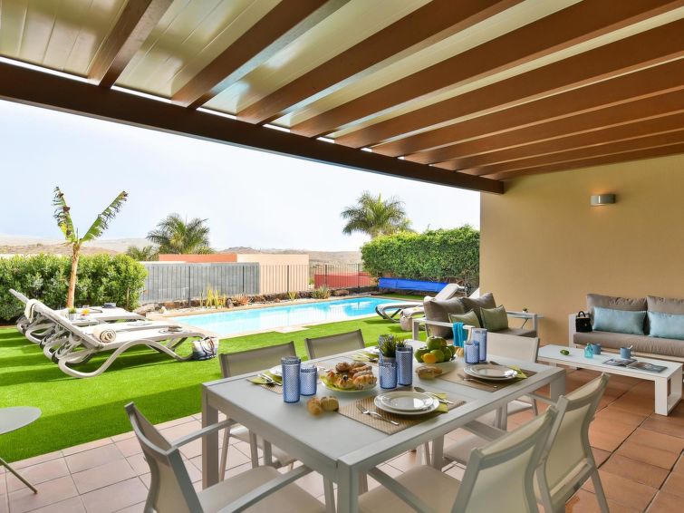 Photo of Par 4 Villa 9 with Pool Salobre