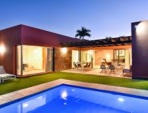 Par 4 Villa 19 with Pool Salobre