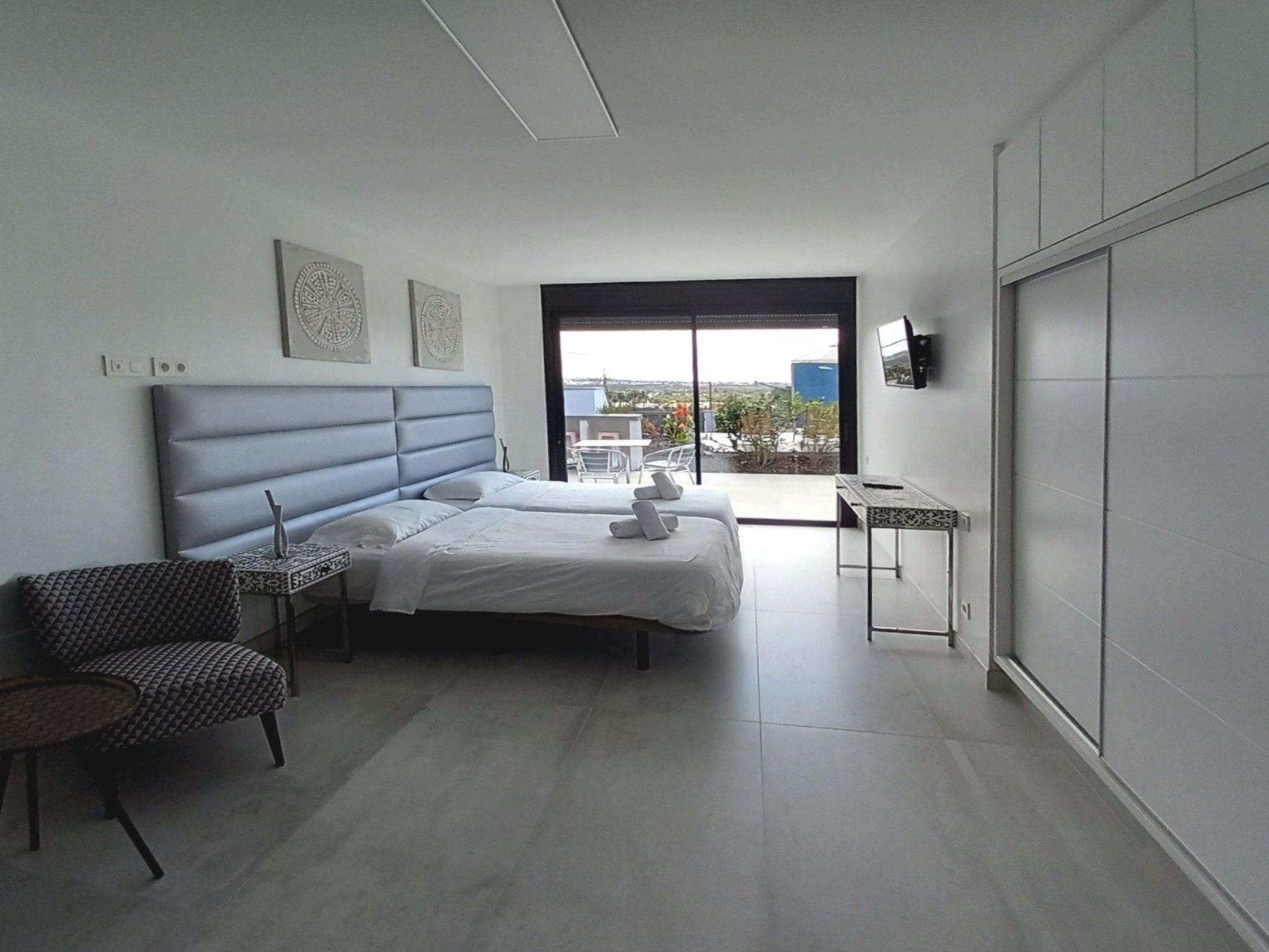 Geräumige Villa, beheizter Pool und atemberaubende Aussicht-Image-tags.info