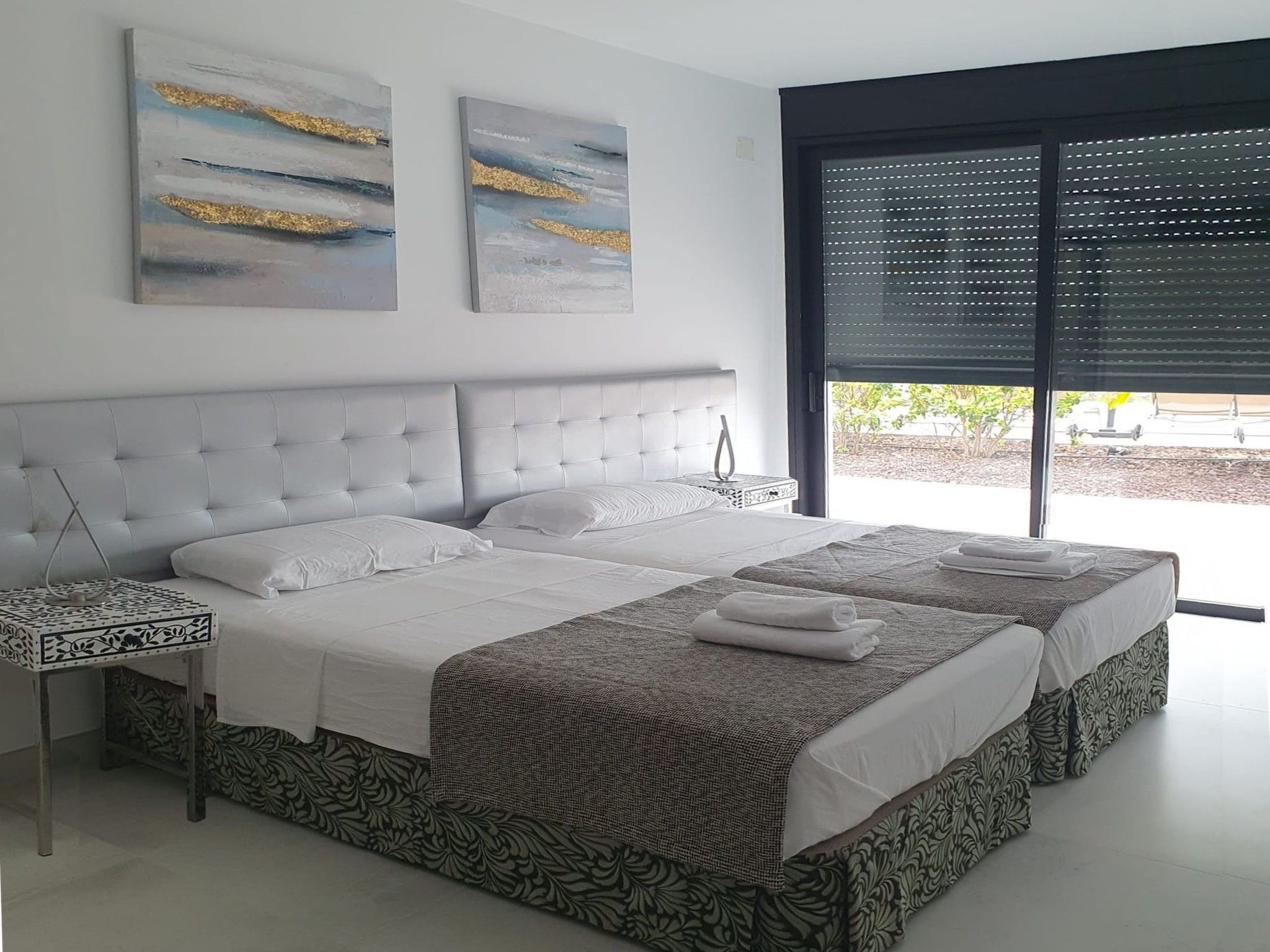 Geräumige Villa, beheizter Pool und atemberaubende Aussicht-Image-tags.info