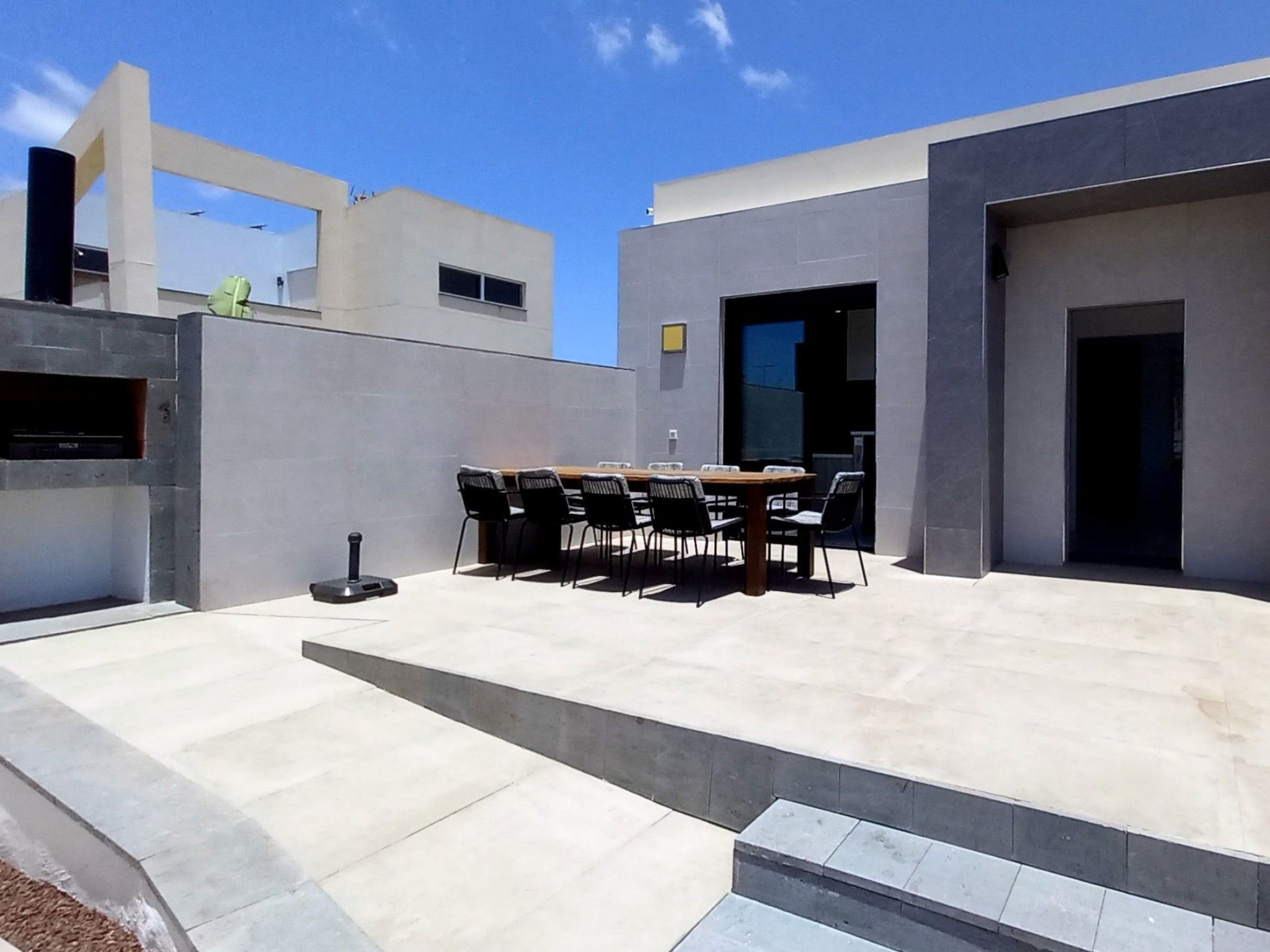 Geräumige Villa, beheizter Pool und atemberaubende Aussicht-Image-tags.info