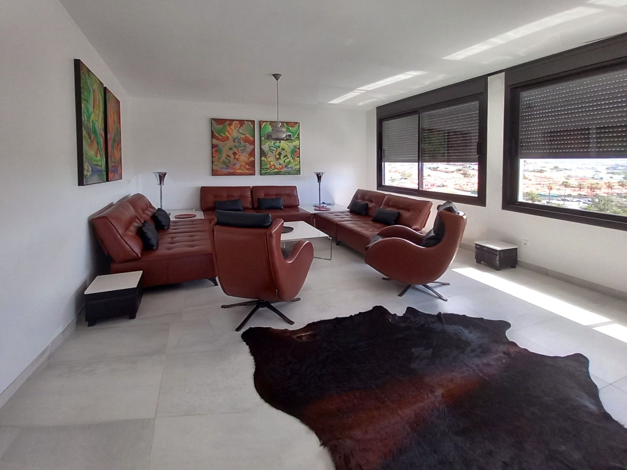 Geräumige Villa, beheizter Pool und atemberaubende Aussicht-Image-tags.info