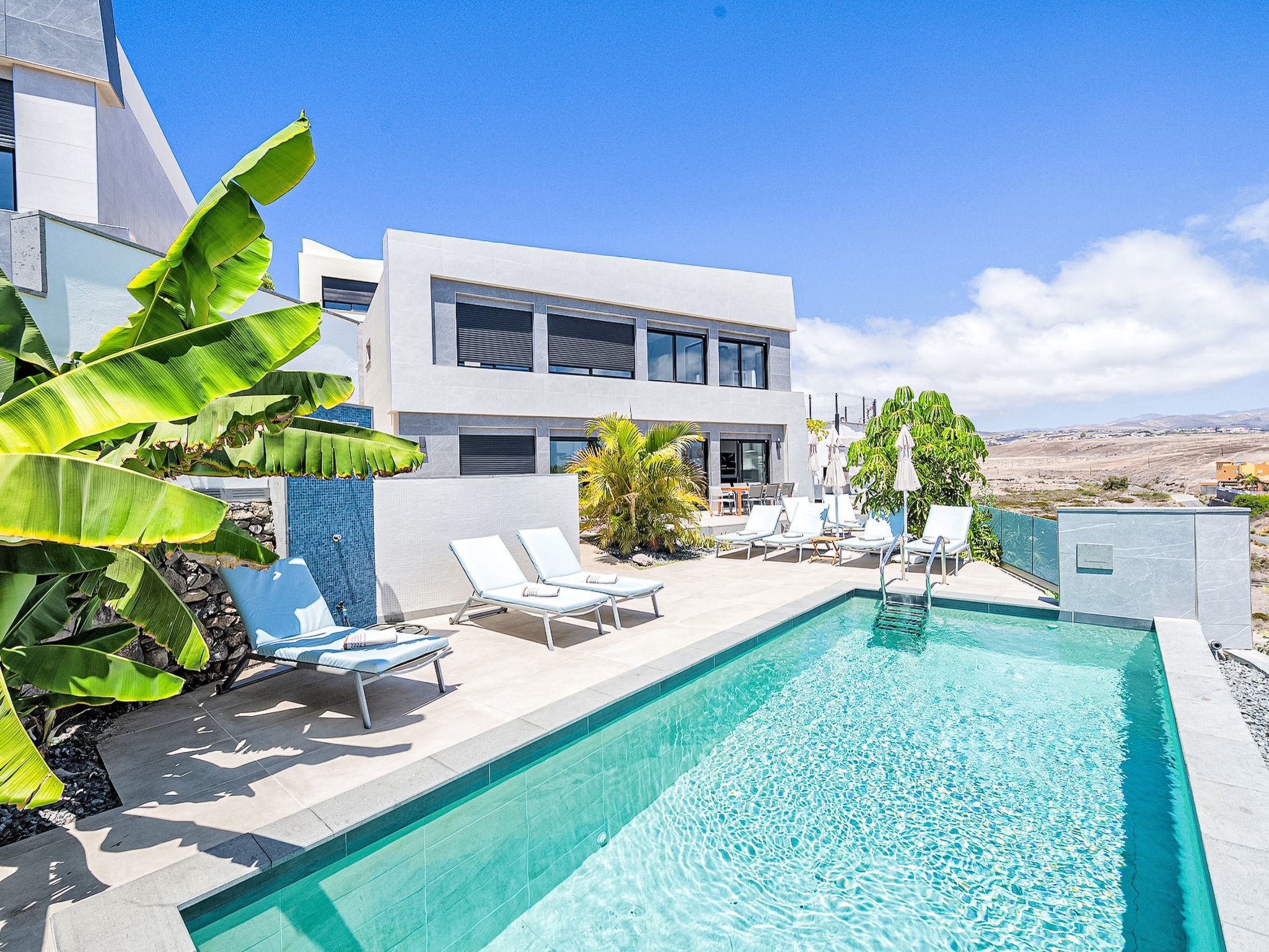 Photo of Atemberaubende Villa mit passender Aussicht
