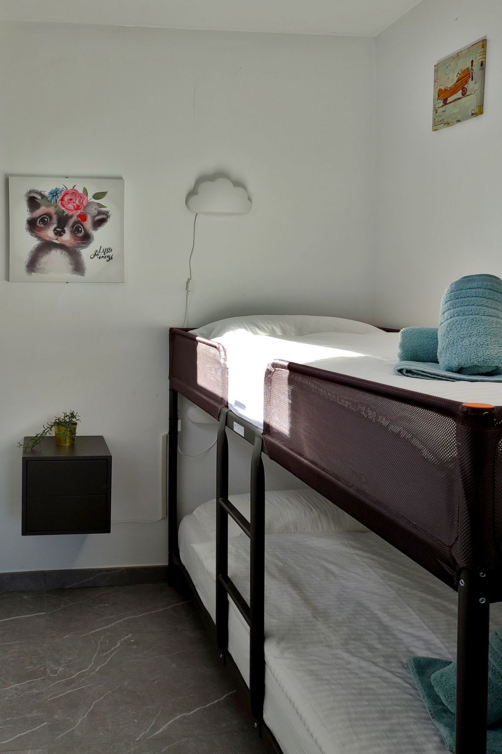 Atemberaubende Villa mit passender Aussicht-Image-tags.info