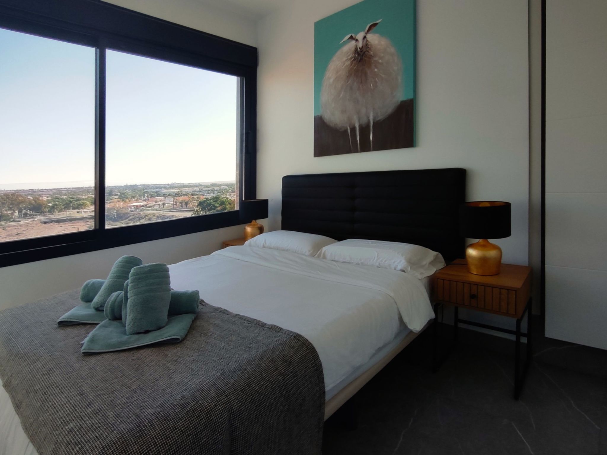 Atemberaubende Villa mit passender Aussicht-Image-tags.info