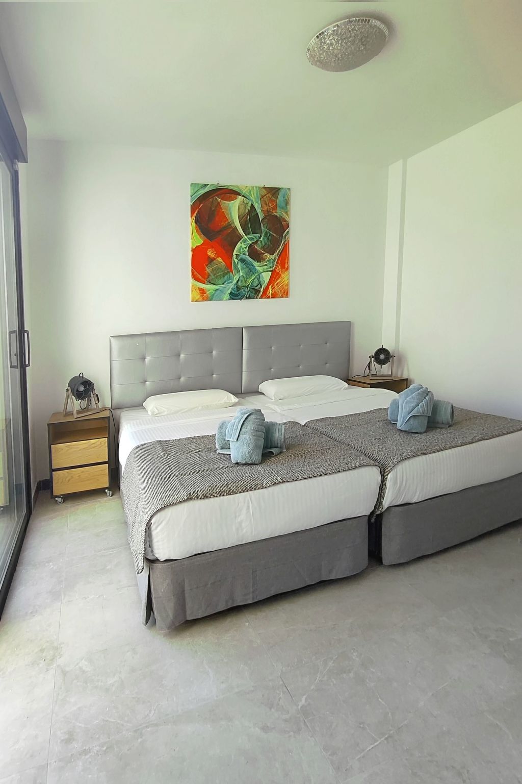 Atemberaubende Villa mit passender Aussicht-Image-tags.info