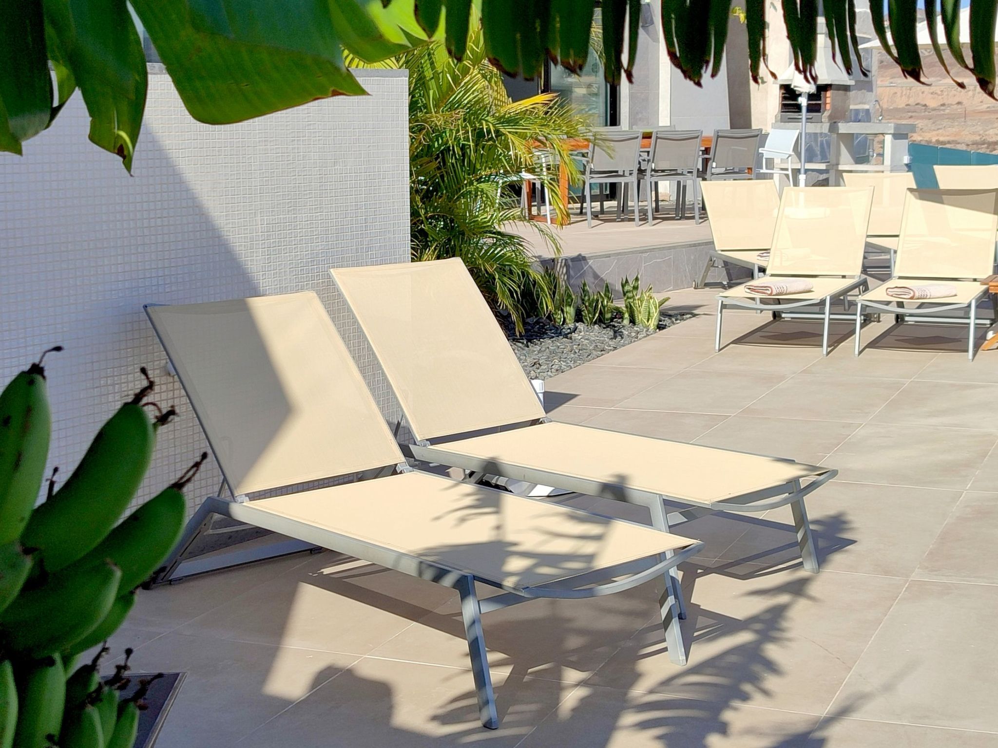 Atemberaubende Villa mit passender Aussicht-Image-tags.info